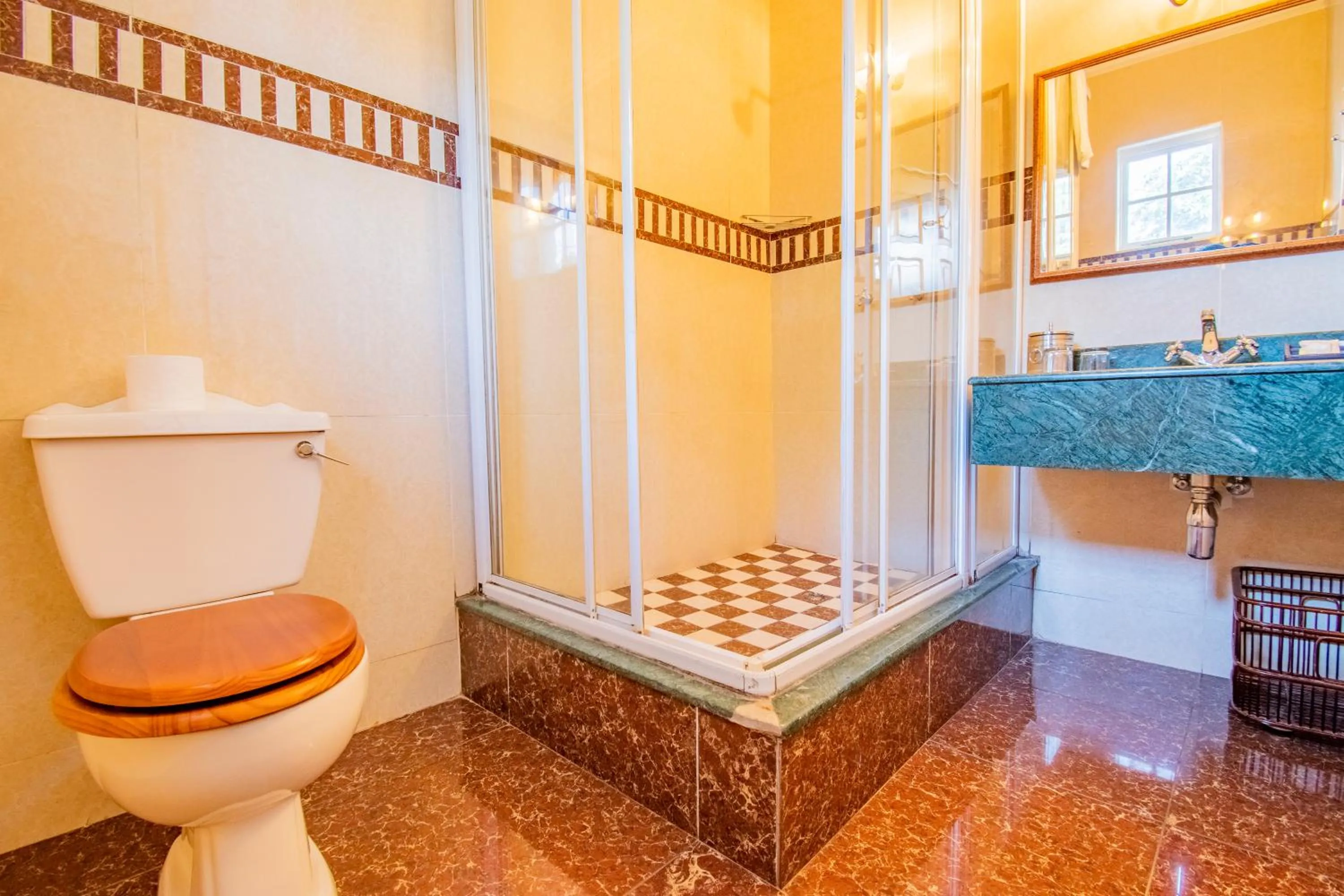 Bathroom, Bed in Emakhosini Boutique Hotel