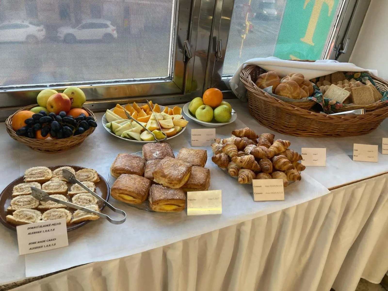 Breakfast in Hotel Legie