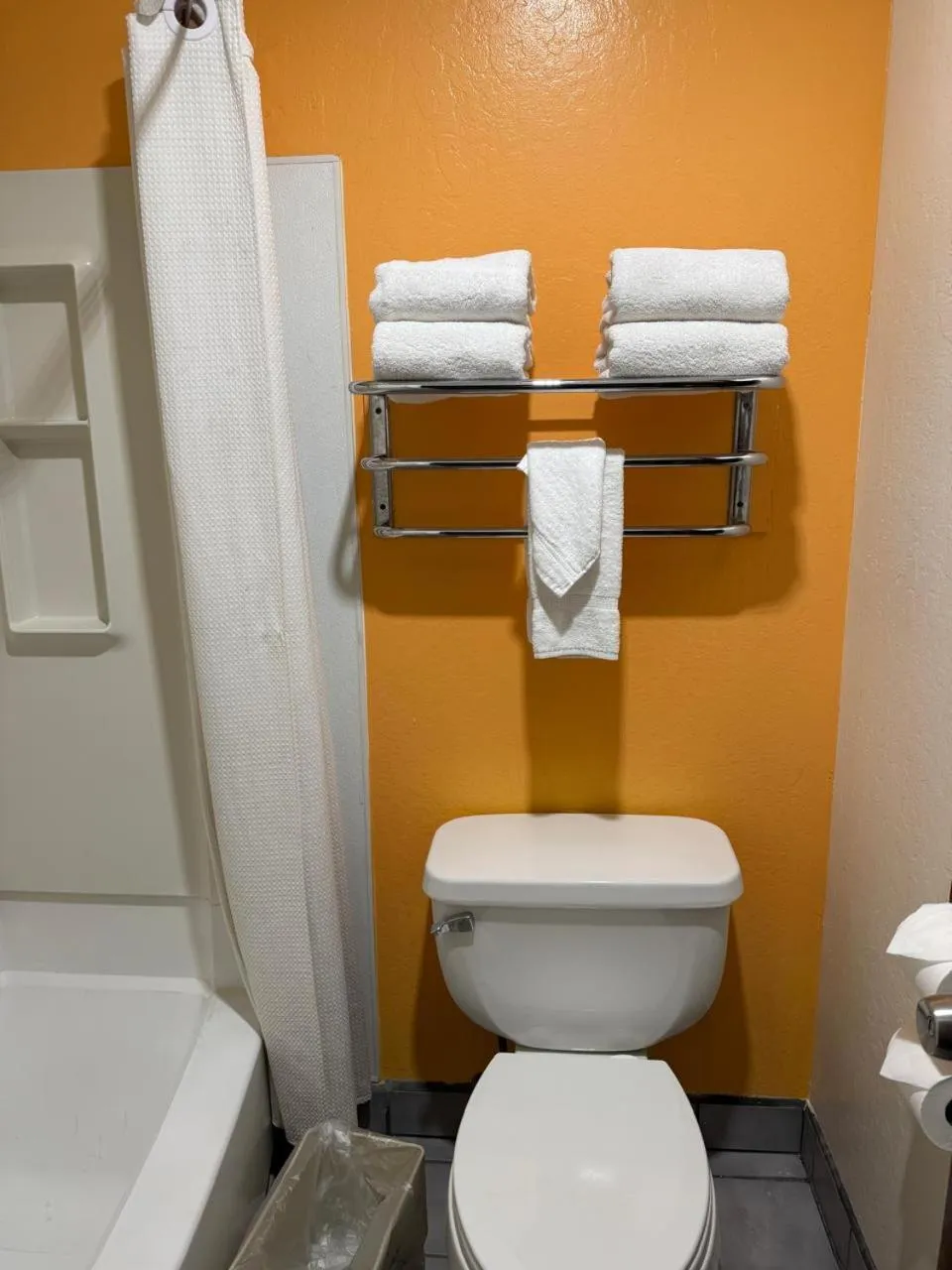 Bathroom in Hollister Inn