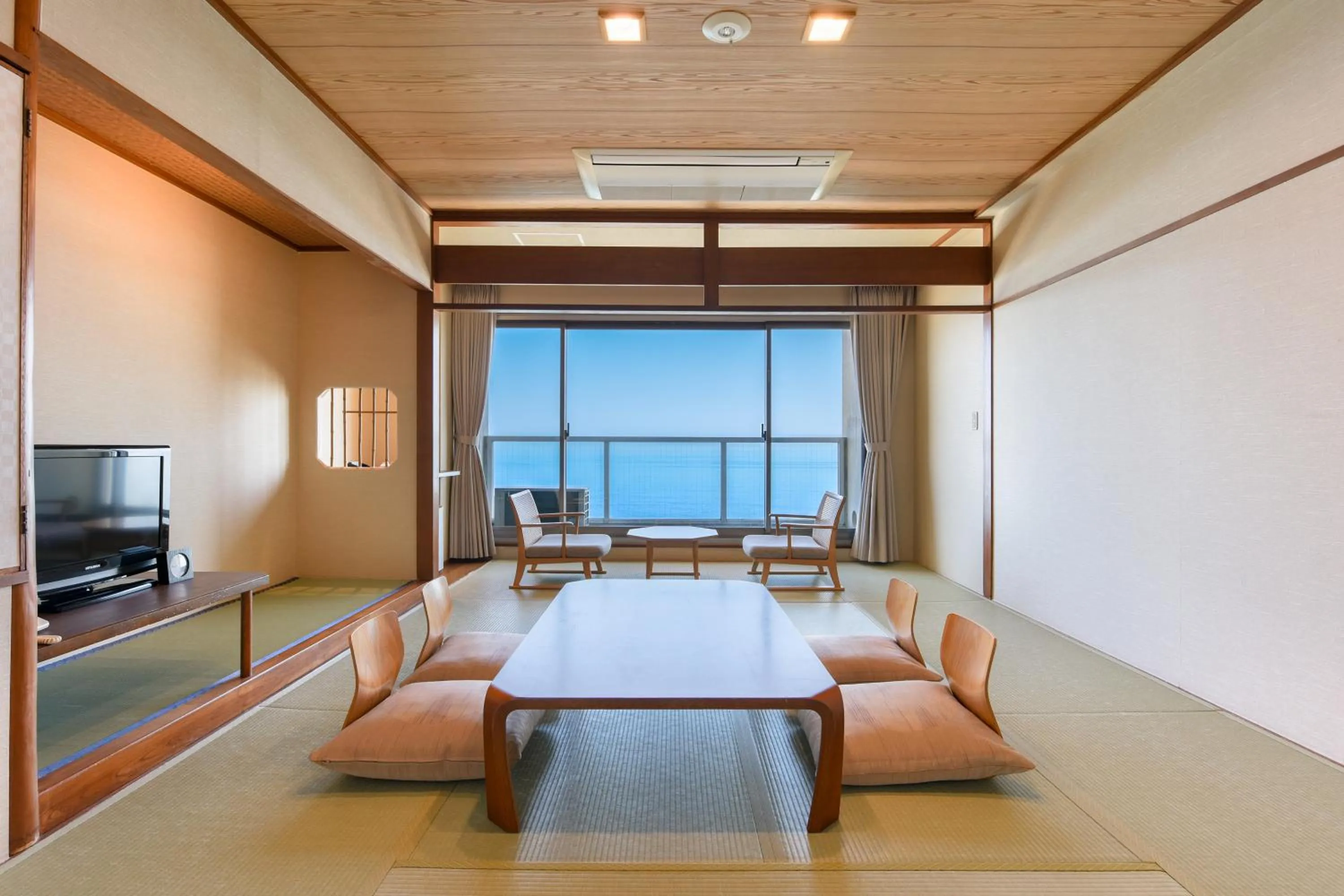 Photo of the whole room in Kaike Seaside Hotel