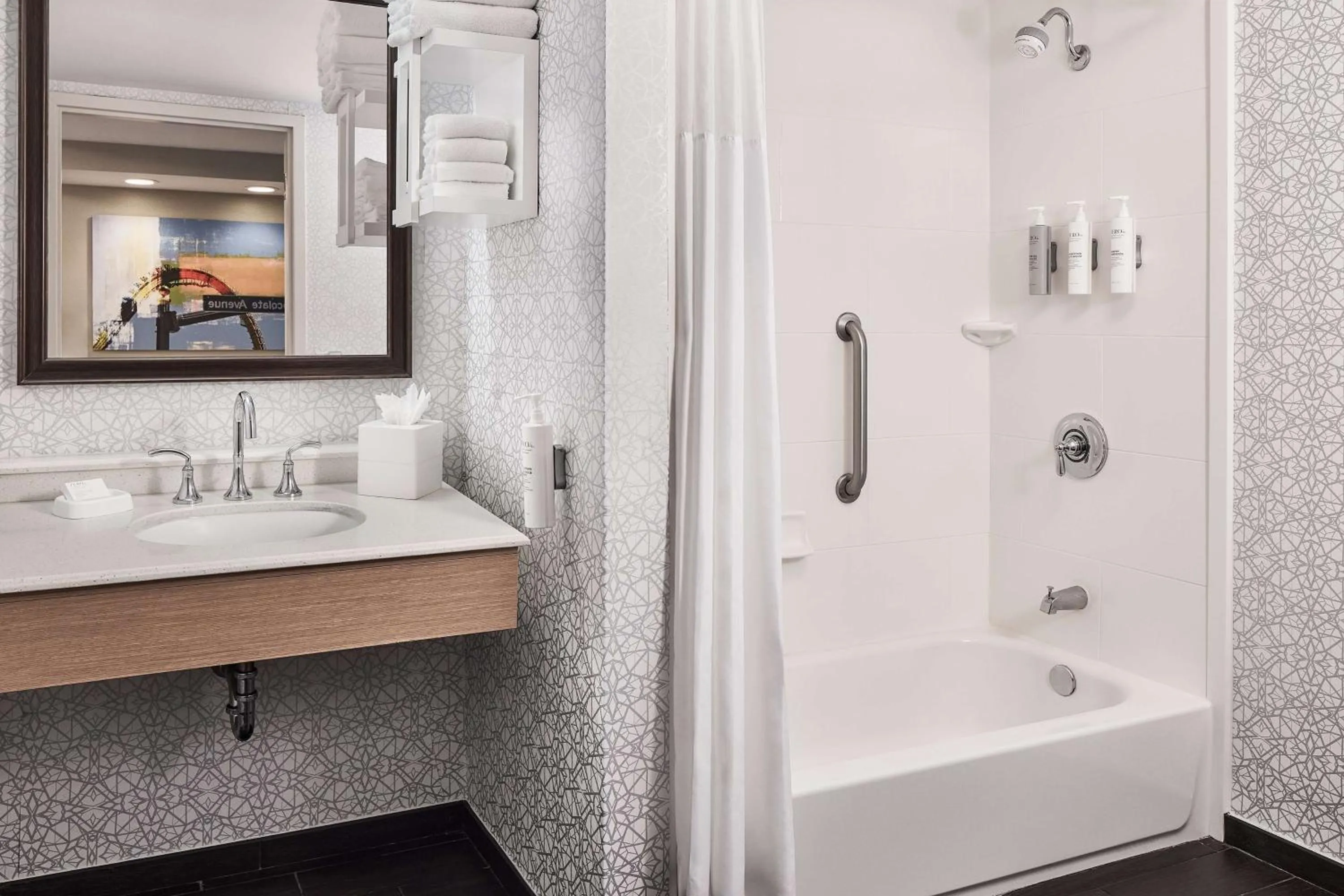 Bathroom in Hampton Inn & Suites Hershey Near the Park