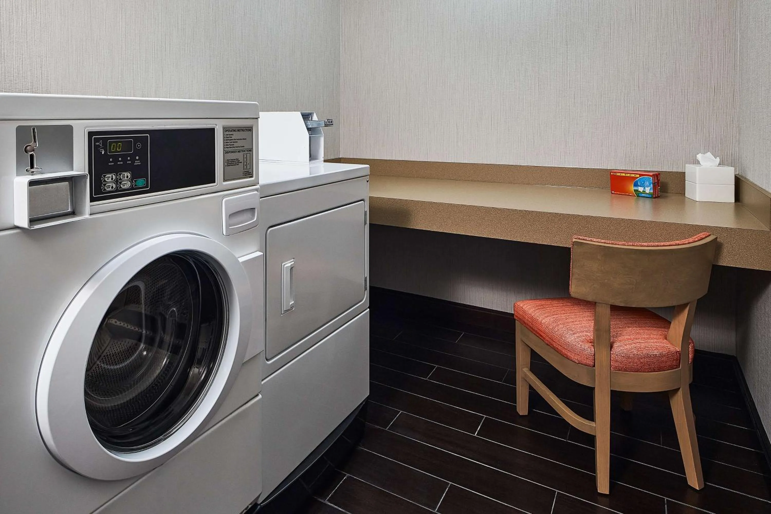 laundry in Hampton Inn & Suites Hershey Near the Park