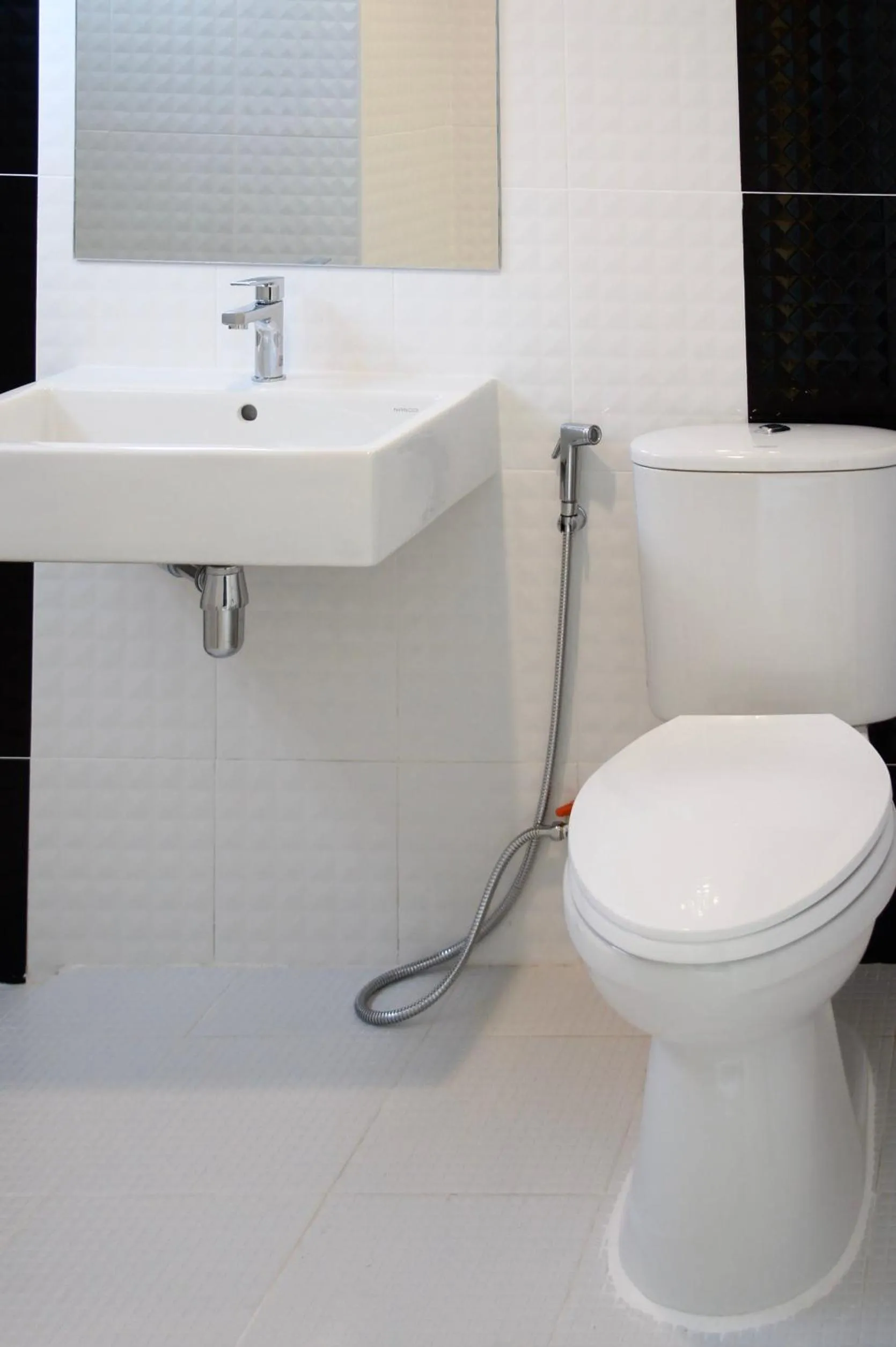 H12, The Stylish Apartment