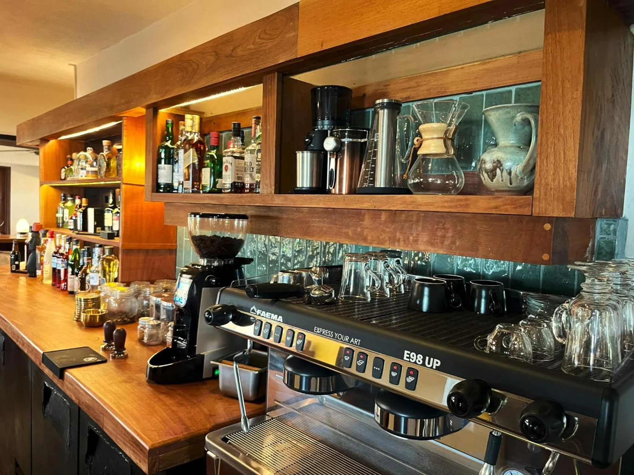 Lounge or bar in Villa Blanca Cloud Forest Hotel & Retreat