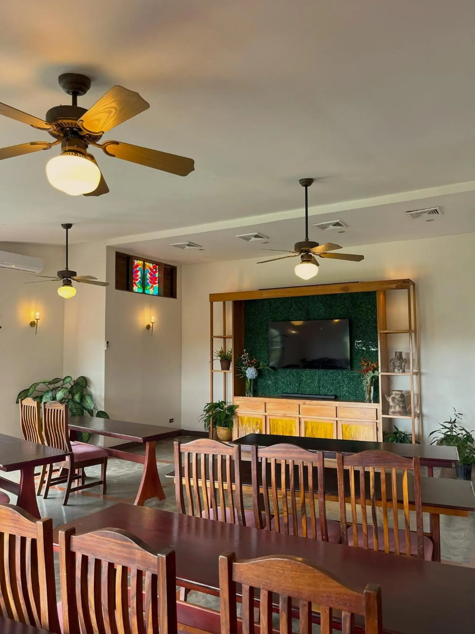 Meeting/conference room in Villa Blanca Cloud Forest Hotel & Retreat