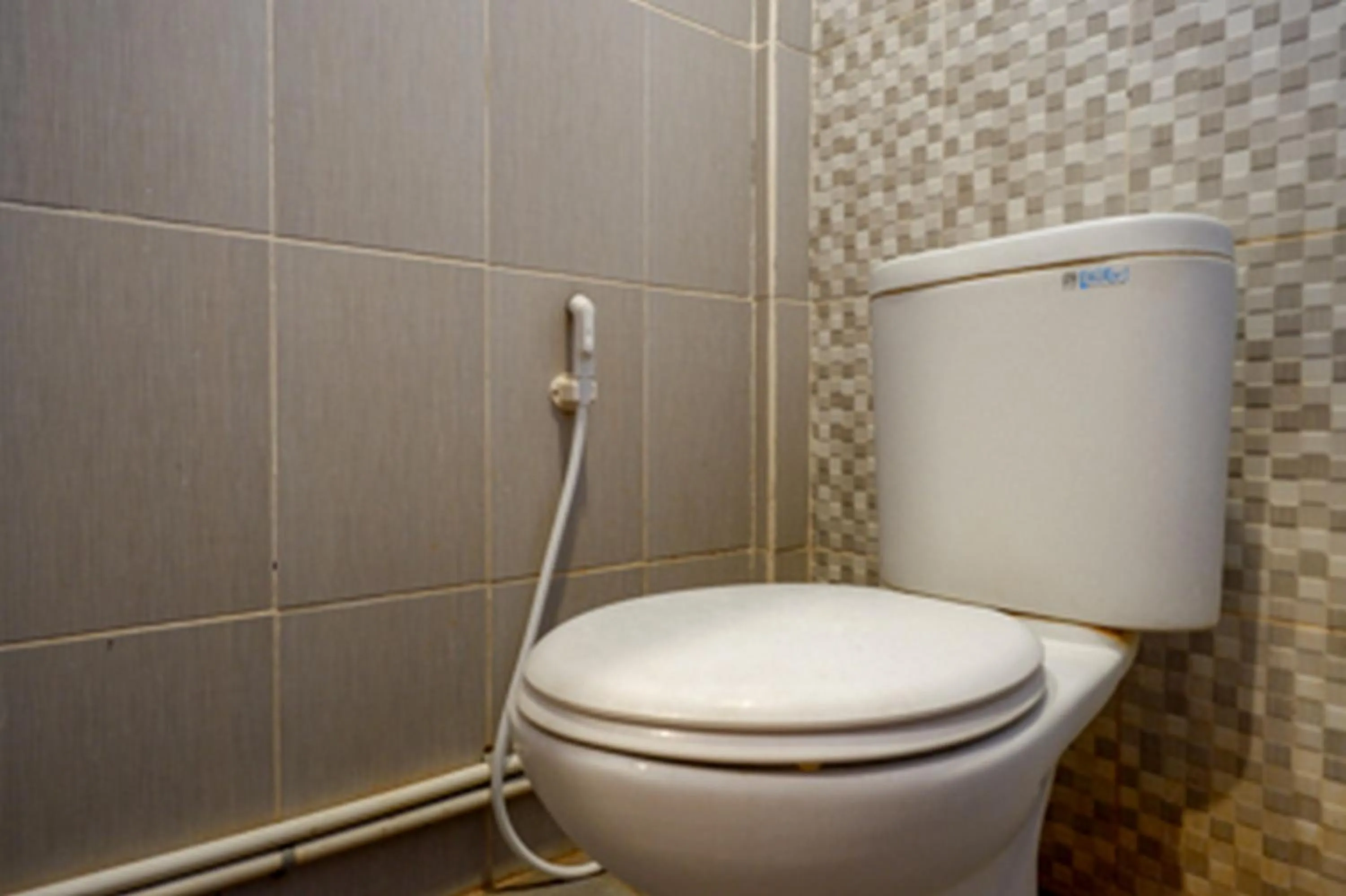 Bathroom in RedDoorz Plus near Ciputra Mall Simpang Lima 2