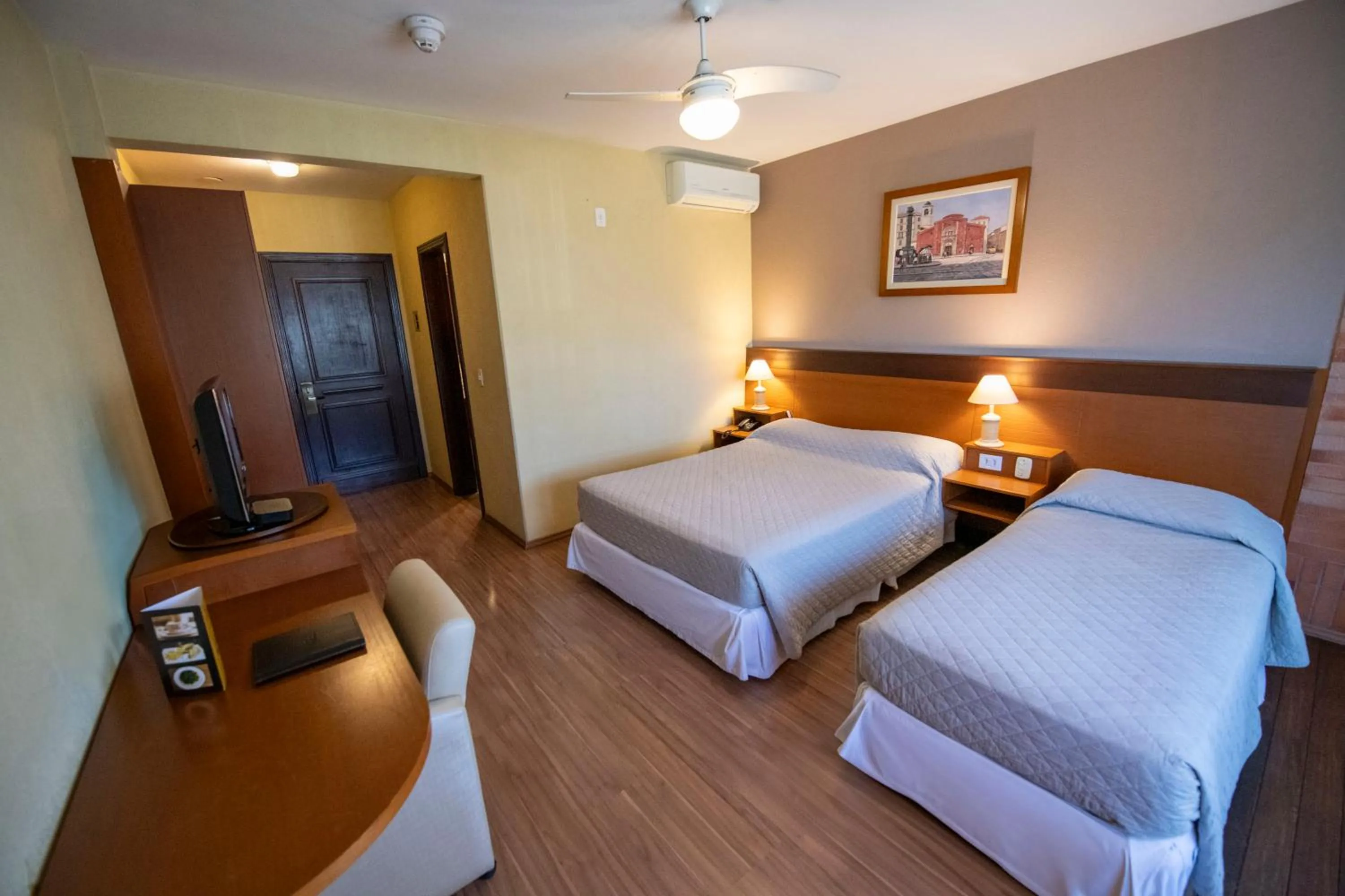 Bed in Hotel Serra Nevada