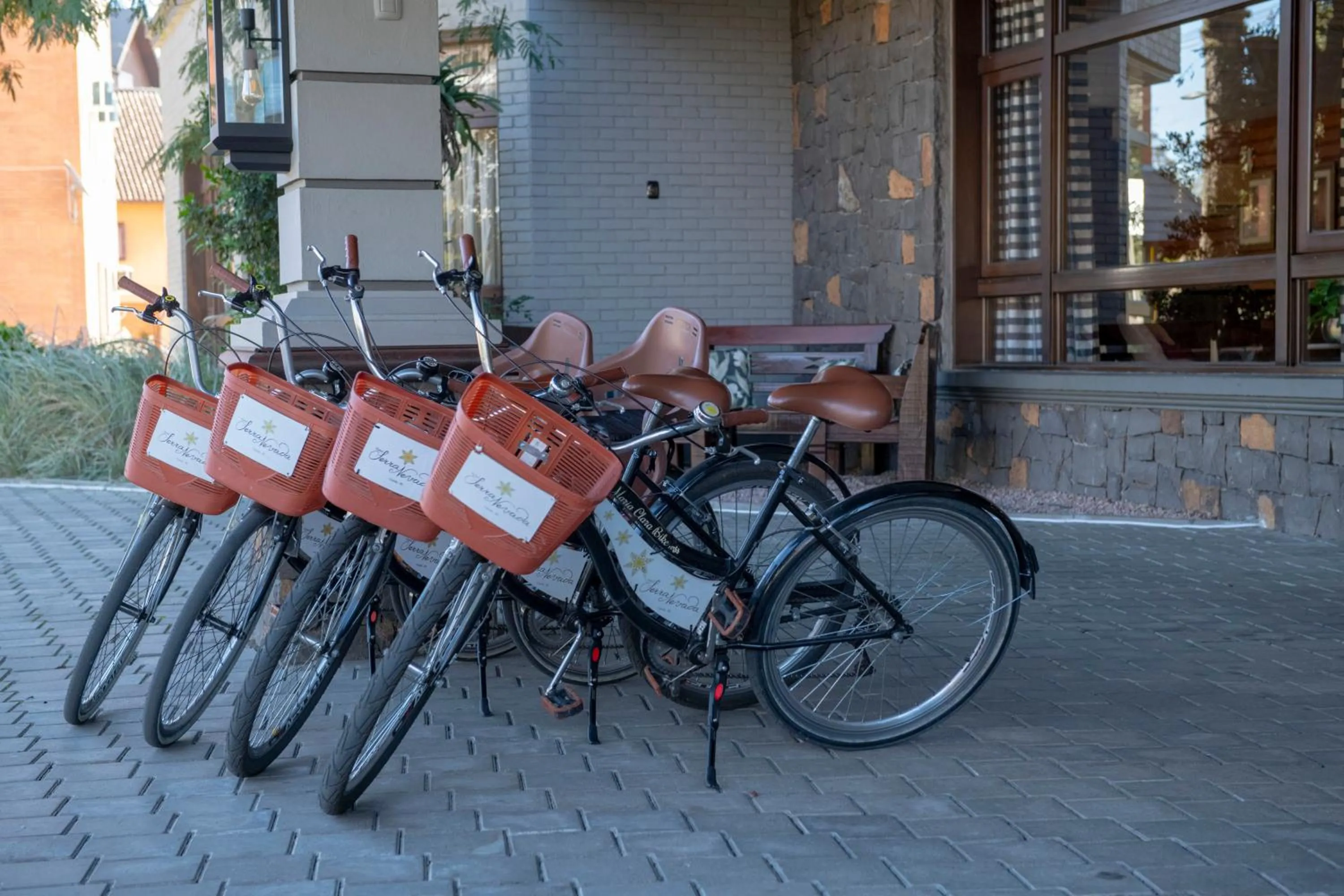 Cycling in Hotel Serra Nevada
