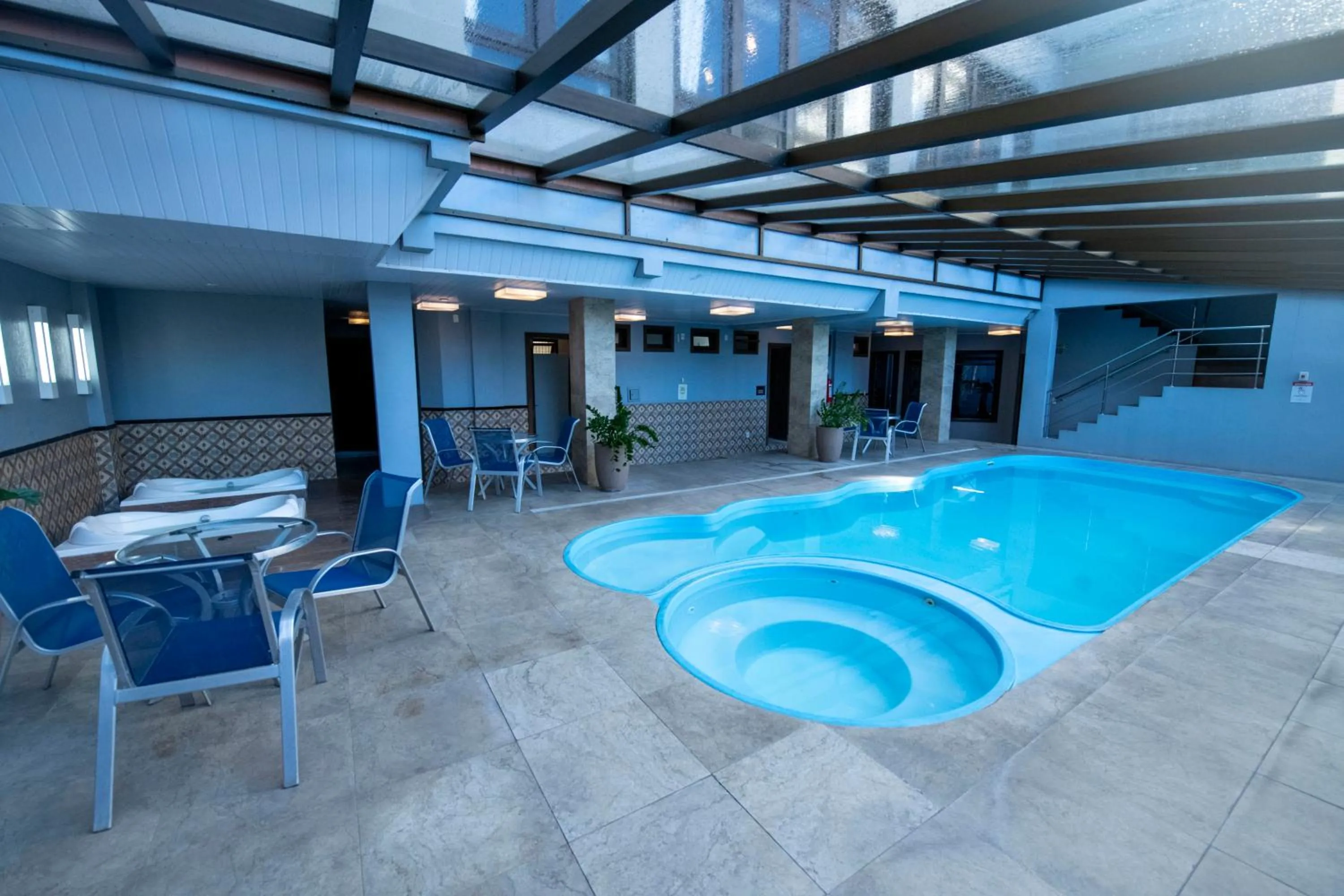 Swimming pool in Hotel Serra Nevada