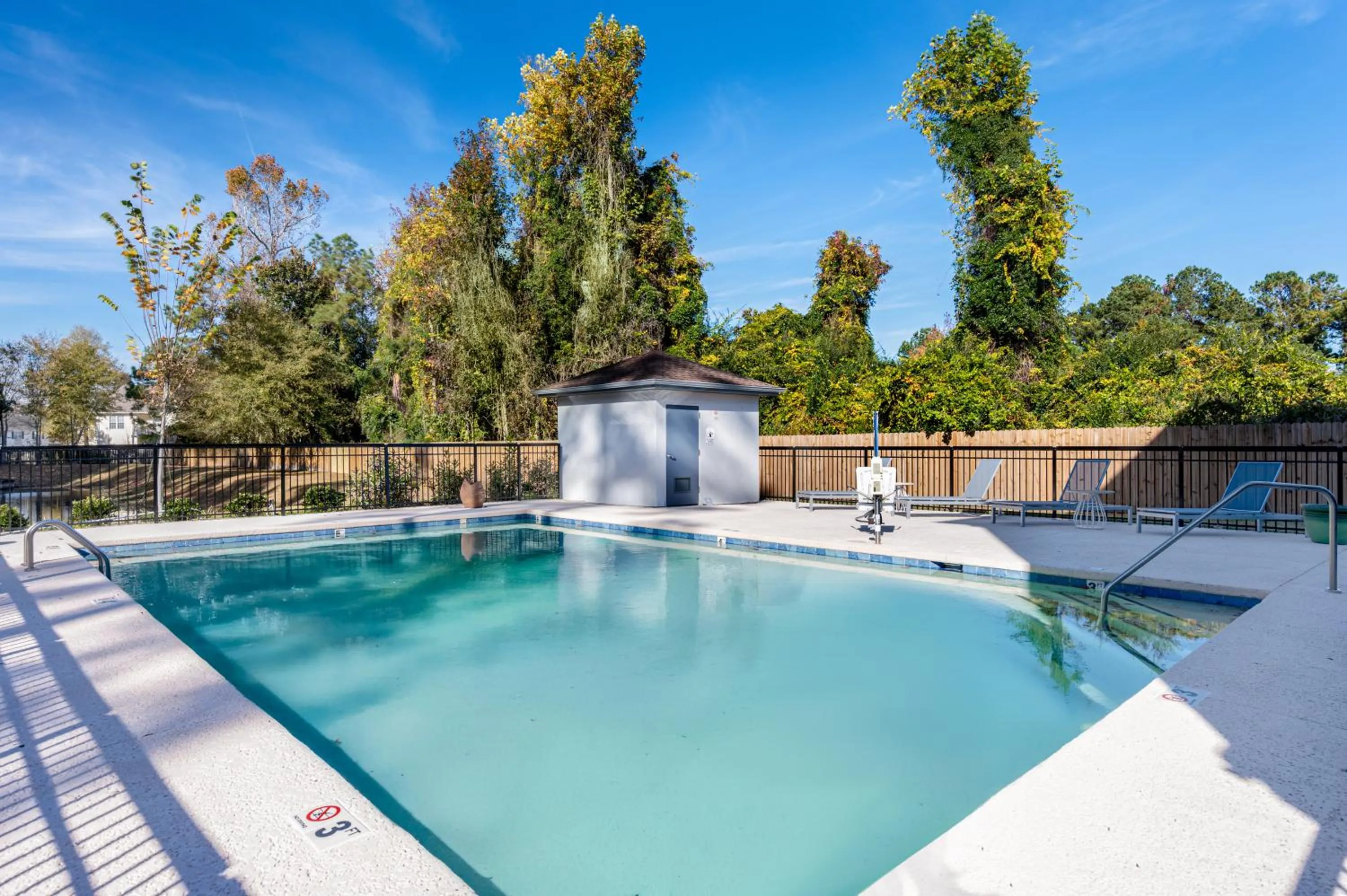 Swimming pool in Spark By Hilton Wilmington