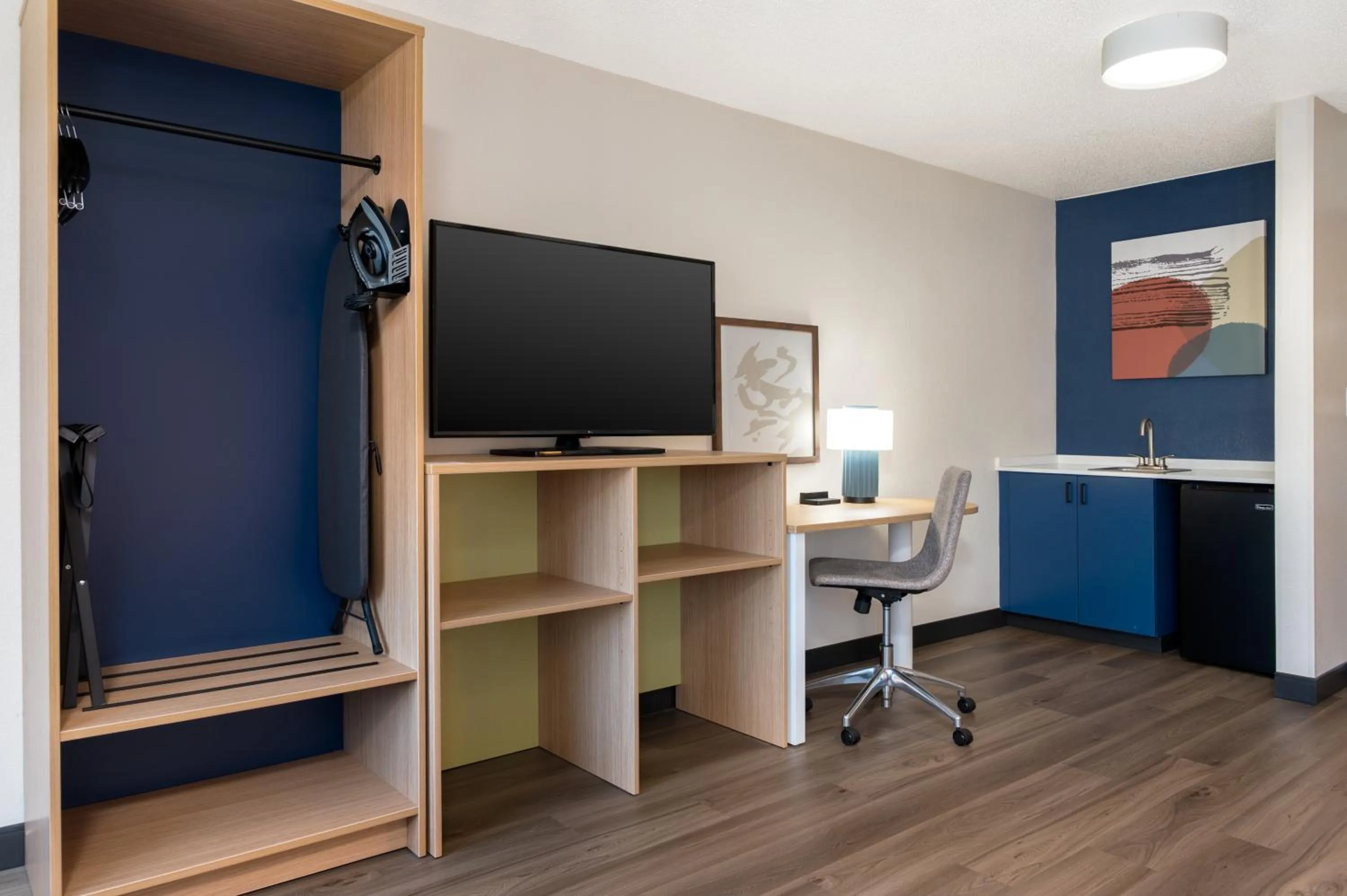 TV and multimedia in Spark By Hilton Wilmington