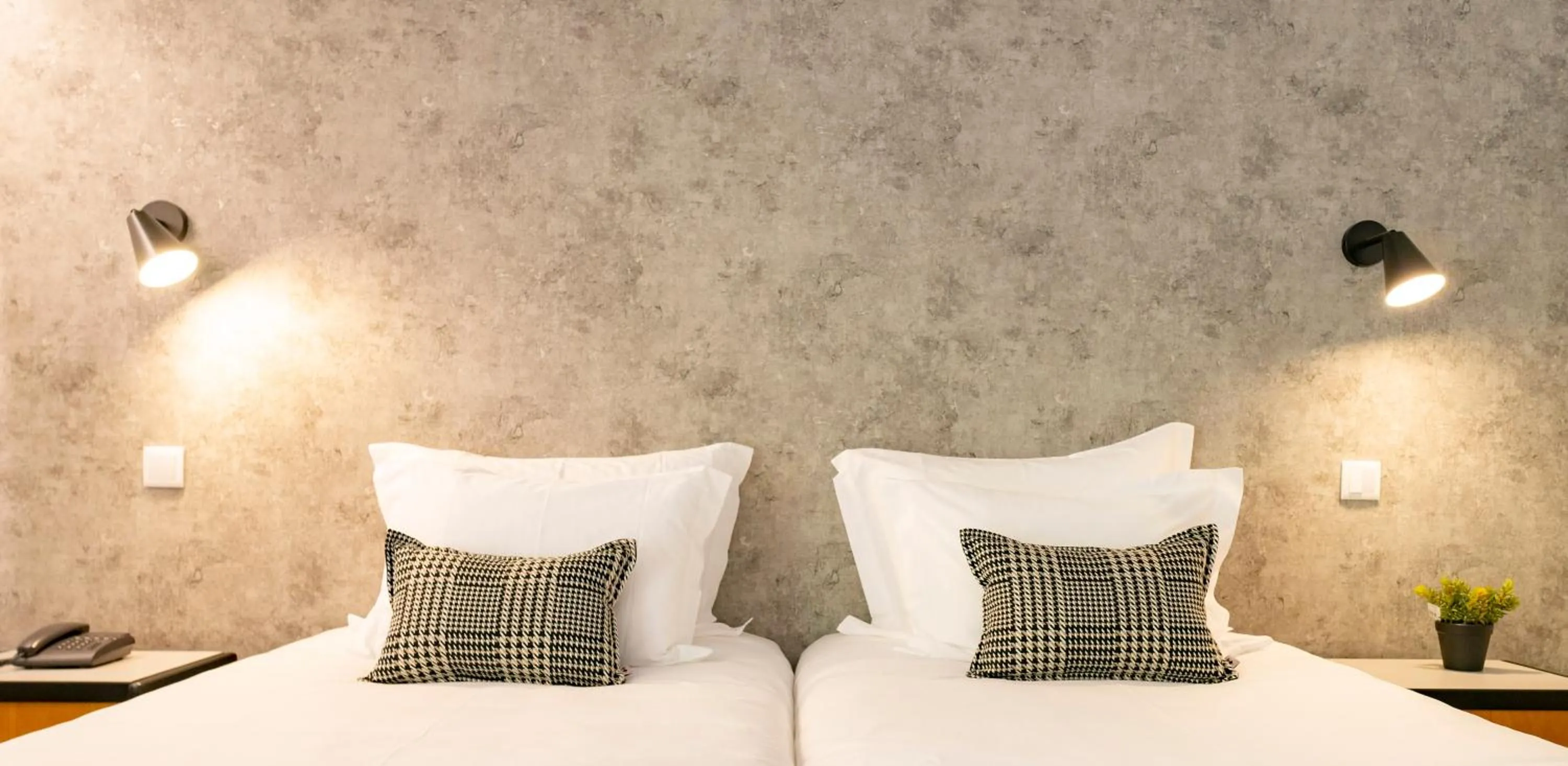 Bedroom, Bed in D. Afonso Hotel & SPA