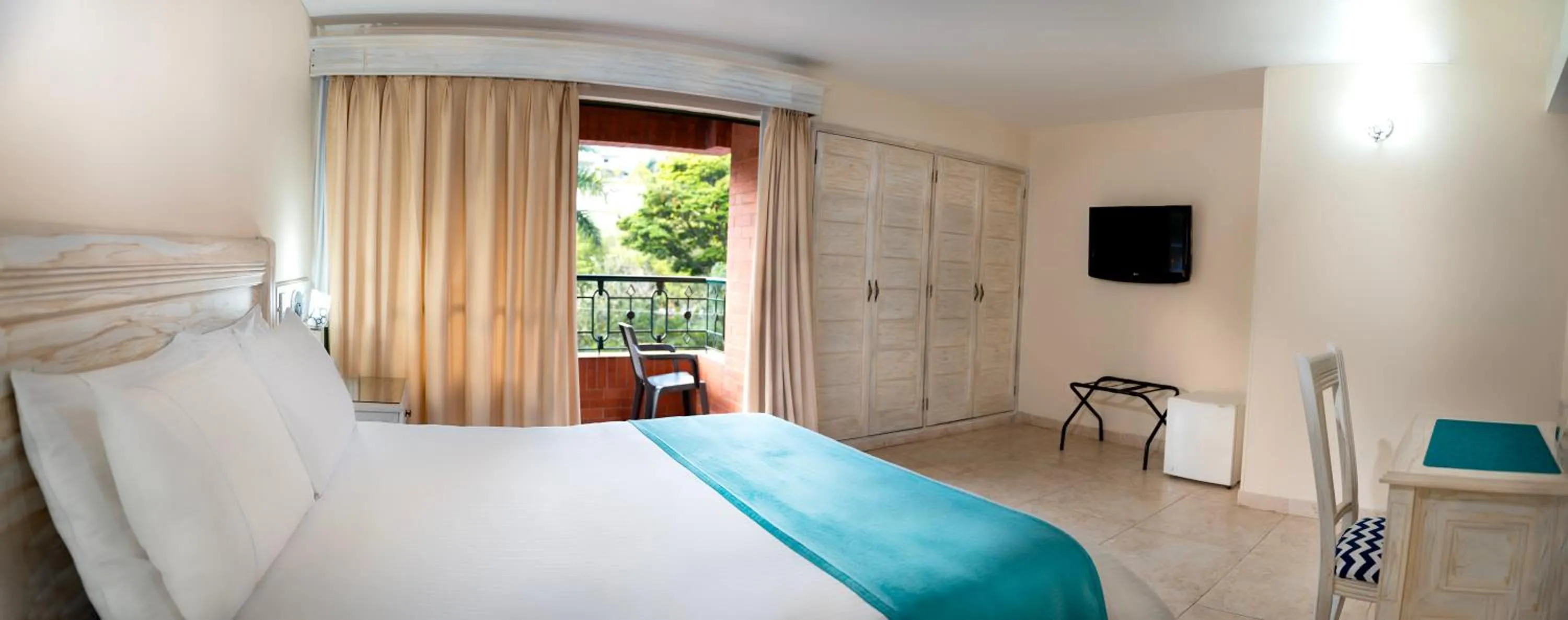 Bed in Hotel Obelisco