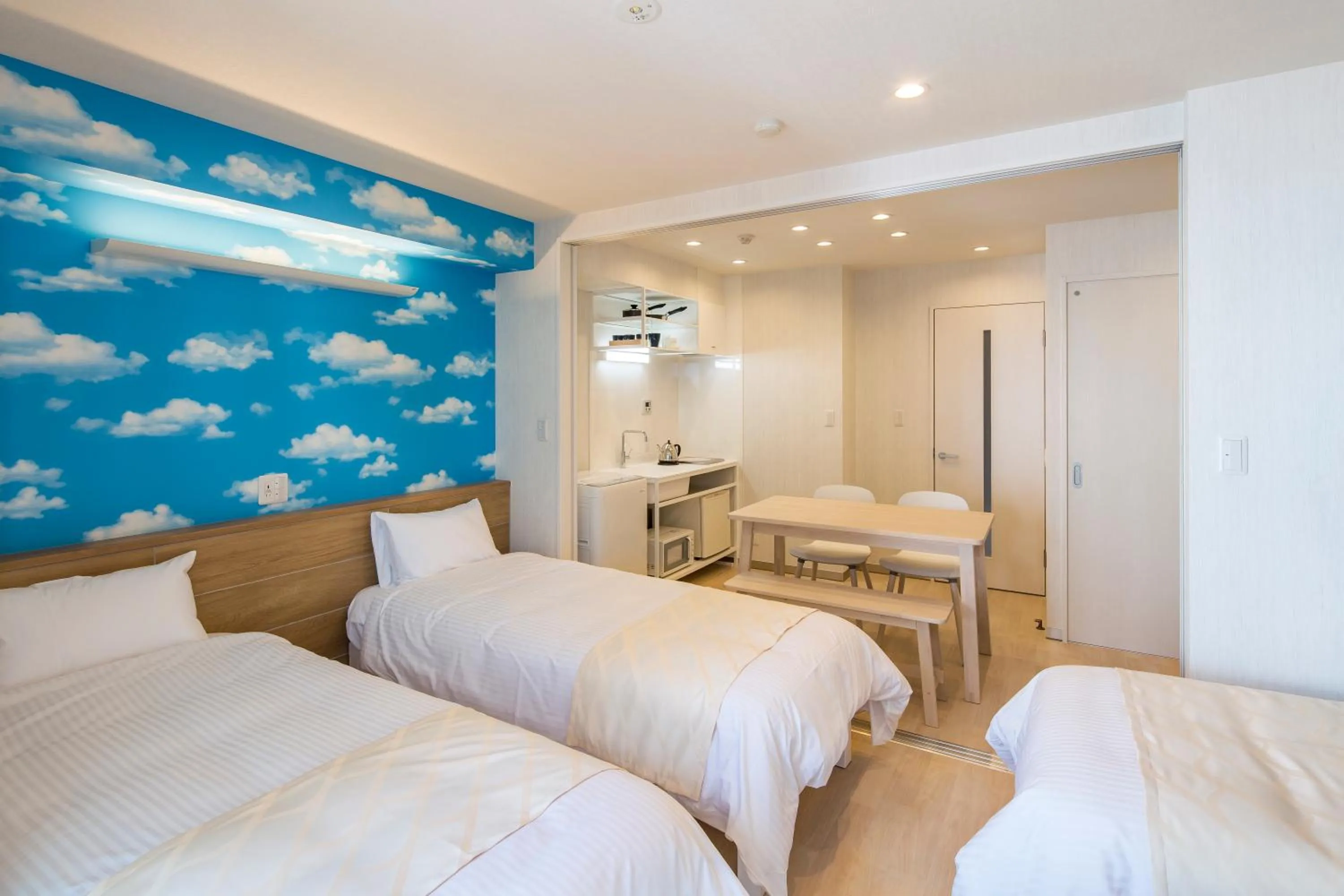 Dining area, Bed in Hotel SAILS