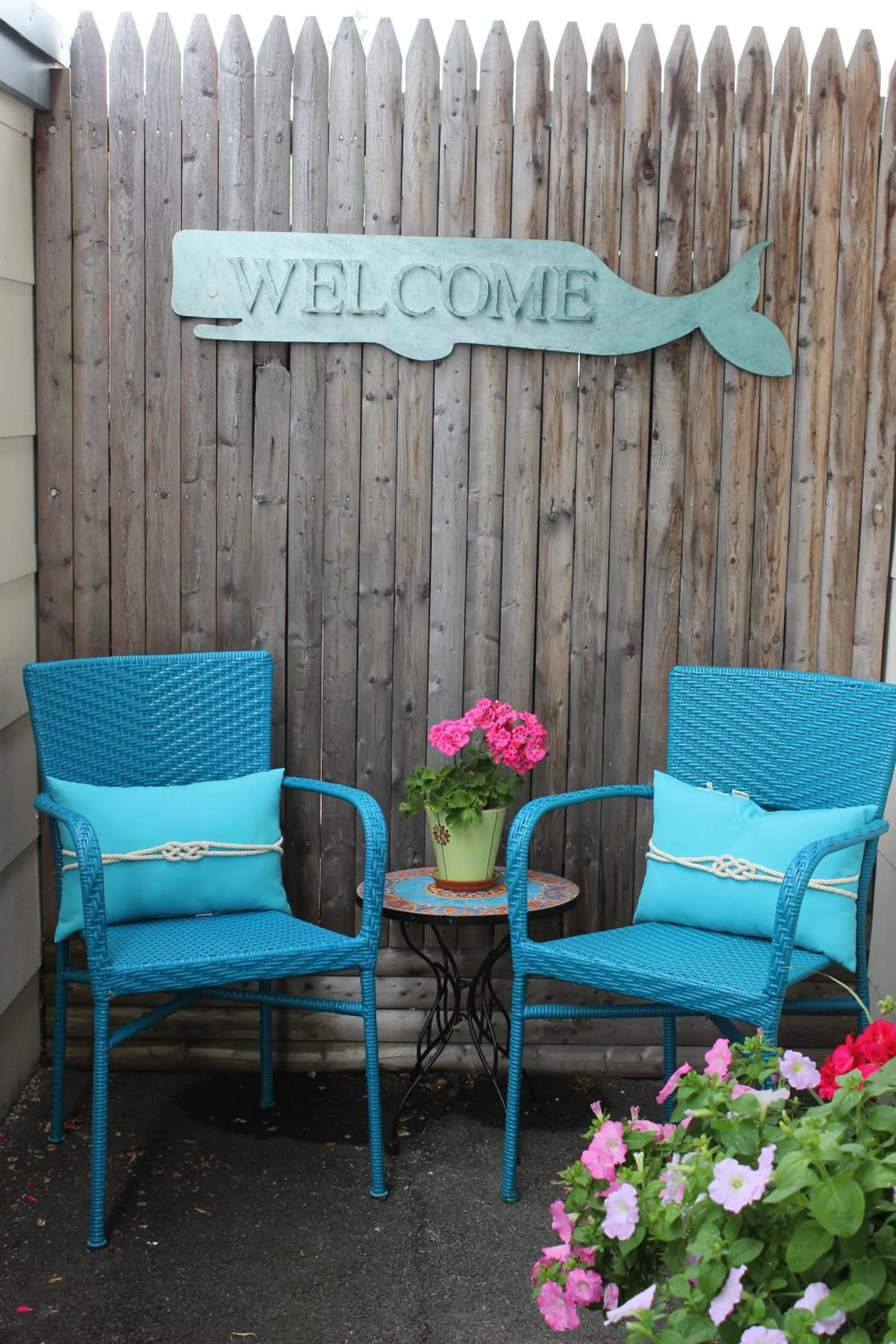 Garden in Town & Beach Motel