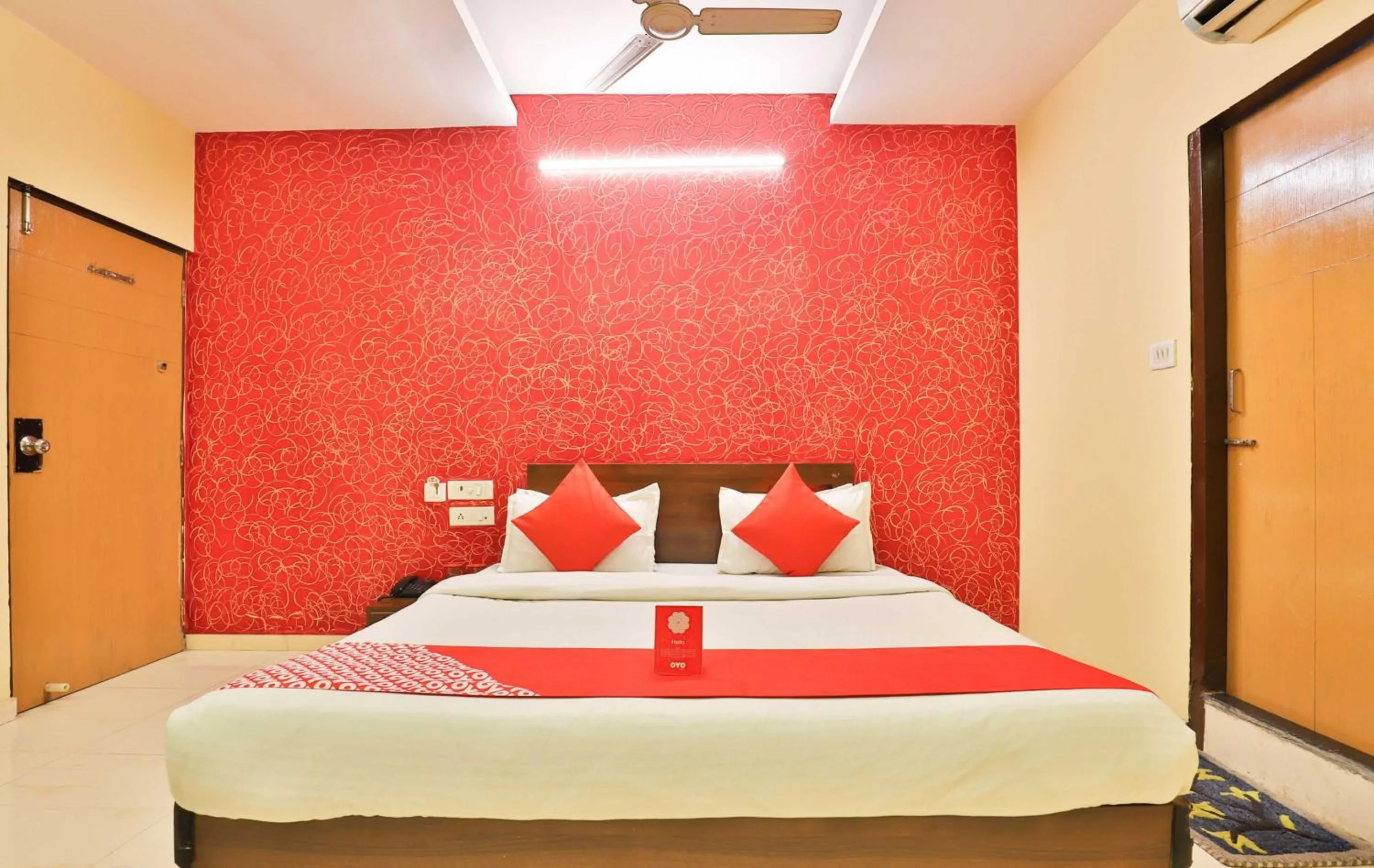 Bedroom, Bed in Hotel O Sunrise