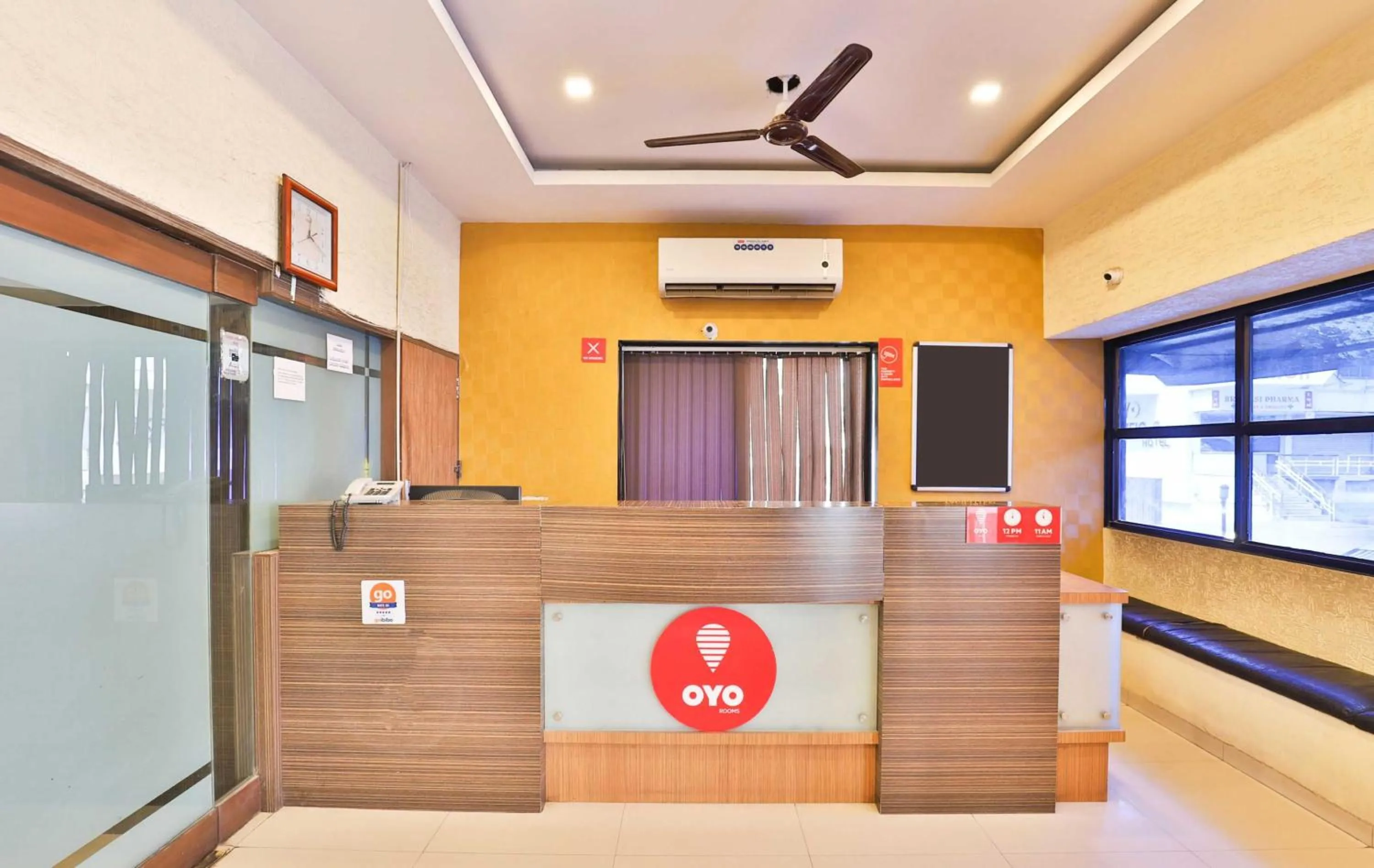 Lobby or reception in Hotel O Sunrise