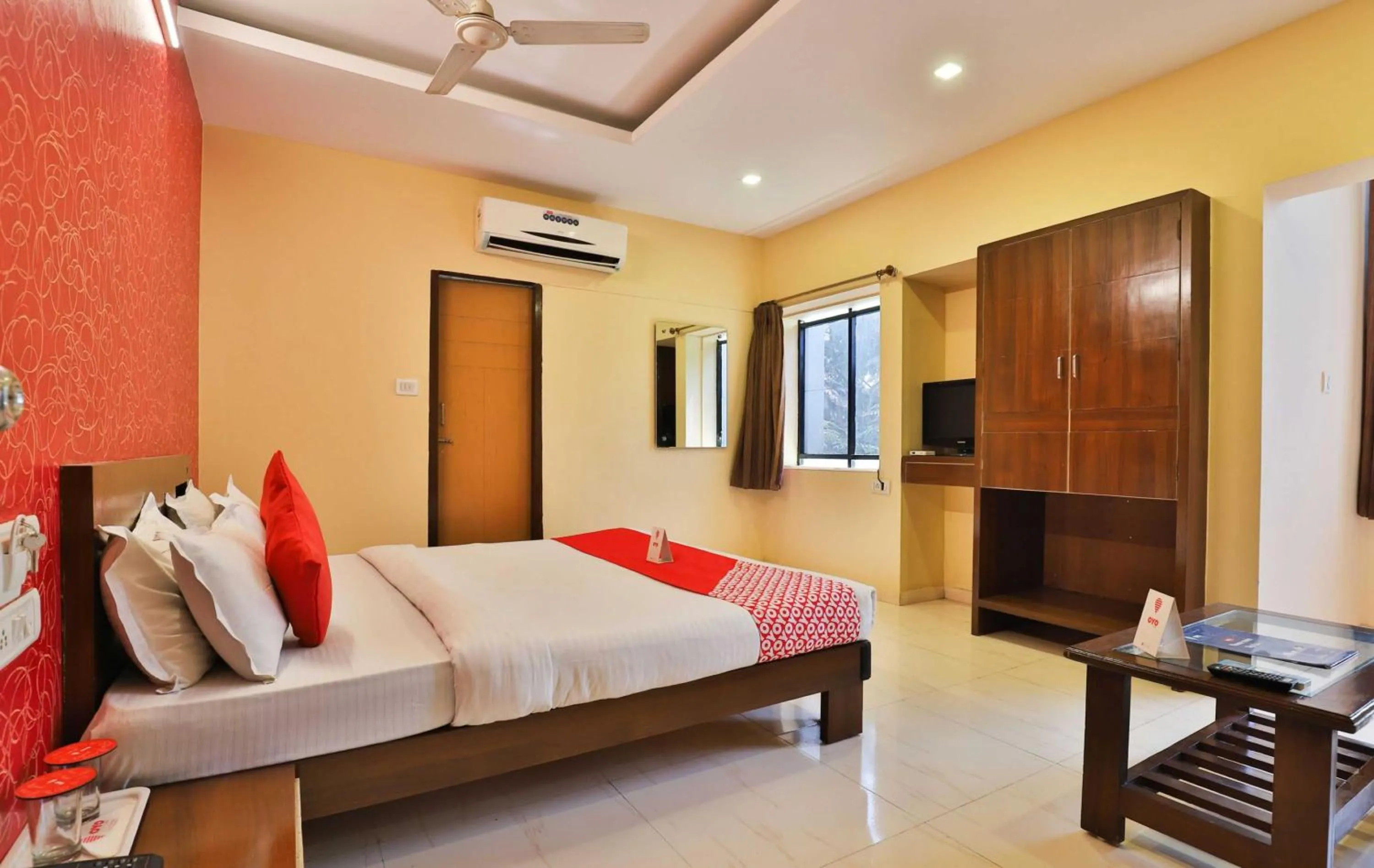 Bedroom, Bed in Hotel O Sunrise