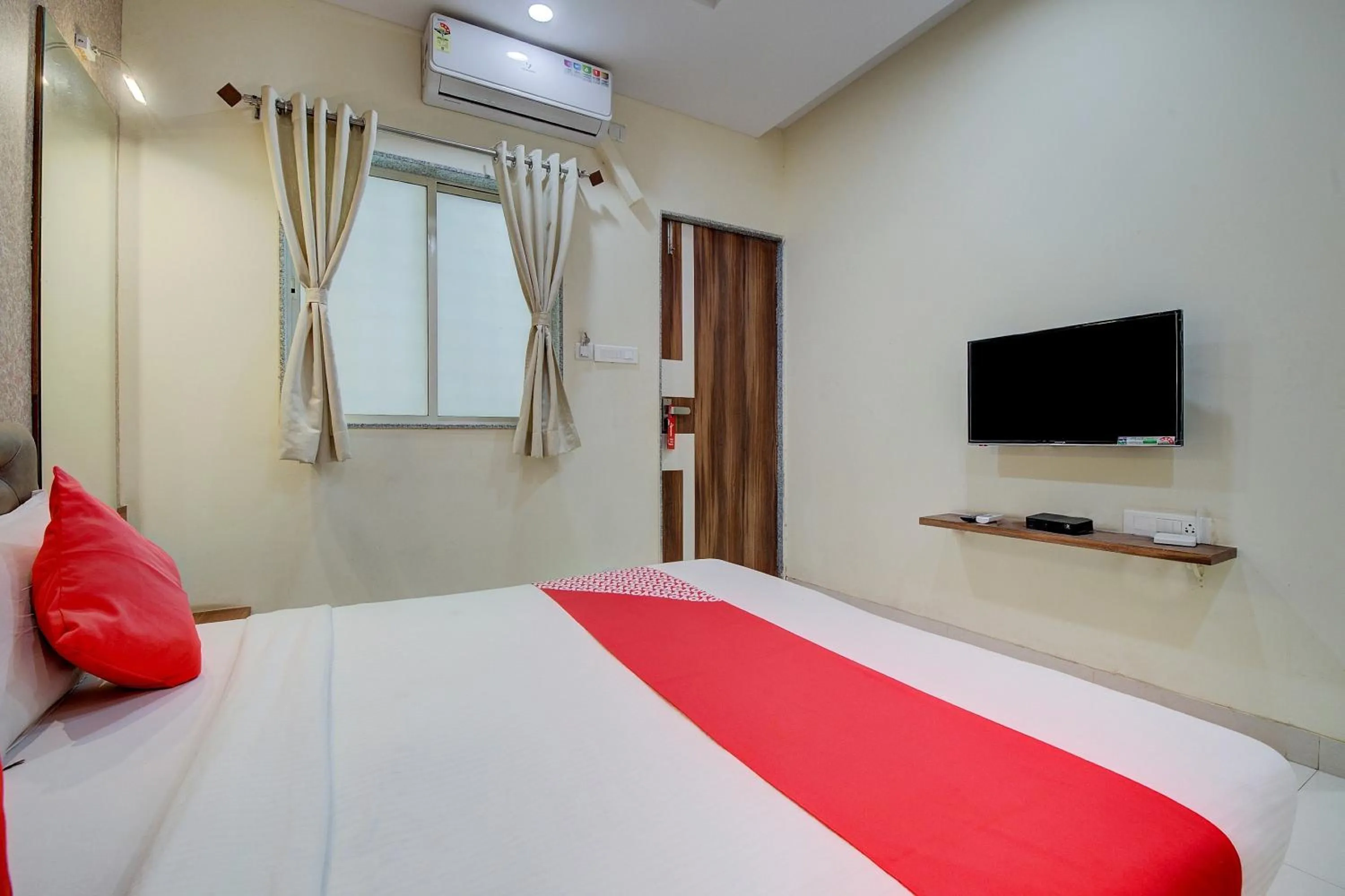 Other, Bed in Collection O Sunshine Near Inox