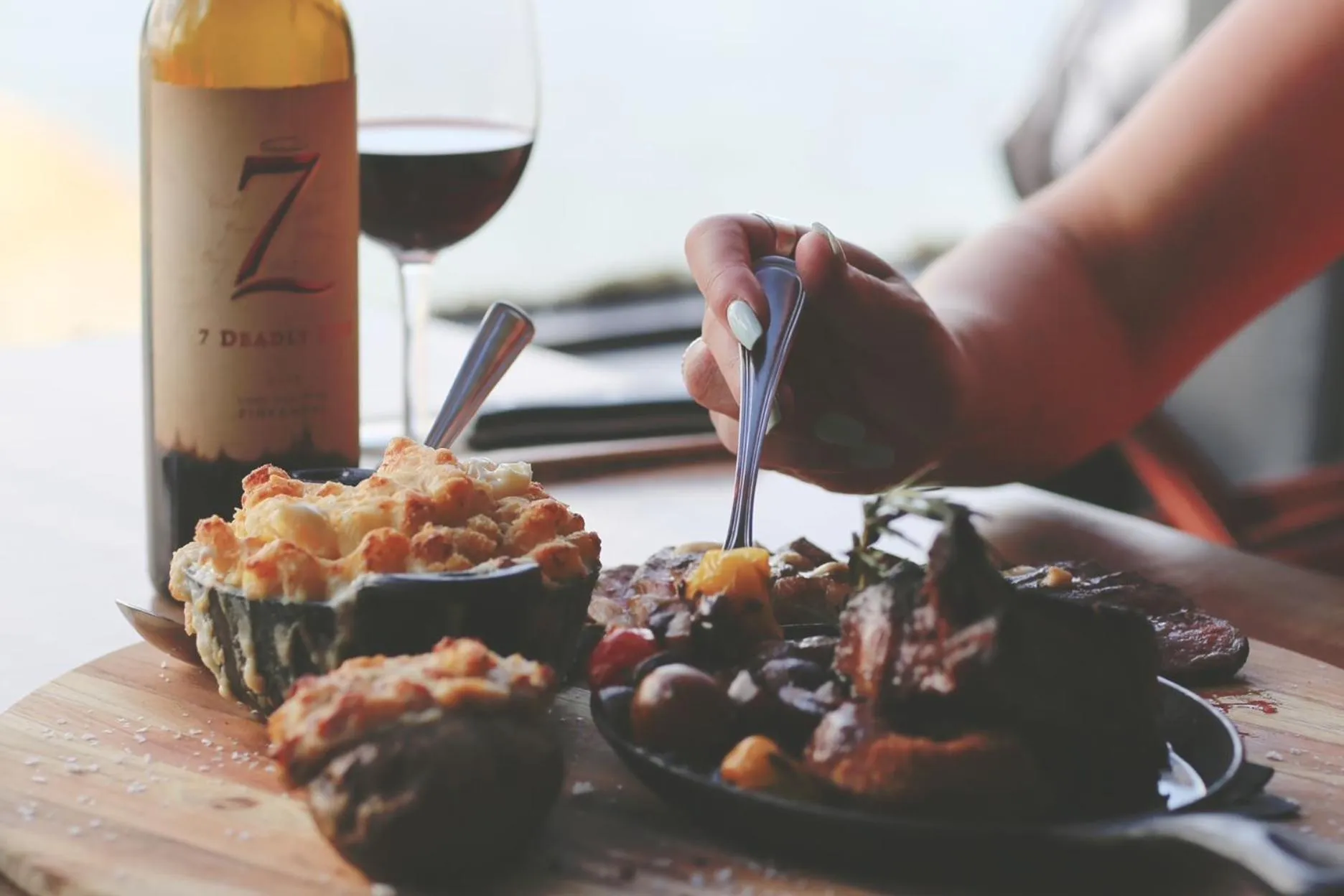 Restaurant/places to eat in Oceanfront Suites at Cowichan Bay