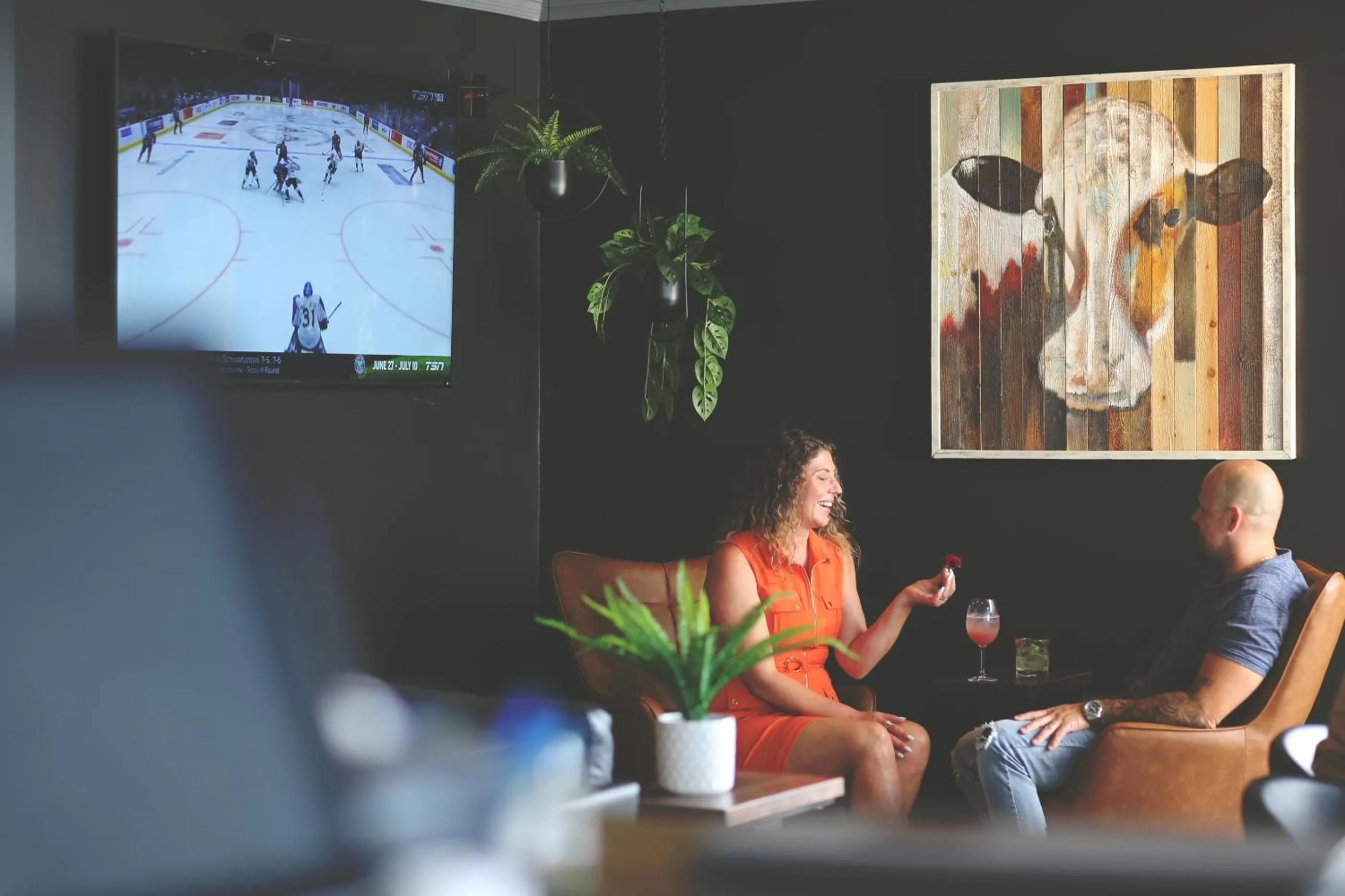 Restaurant/places to eat in Oceanfront Suites at Cowichan Bay