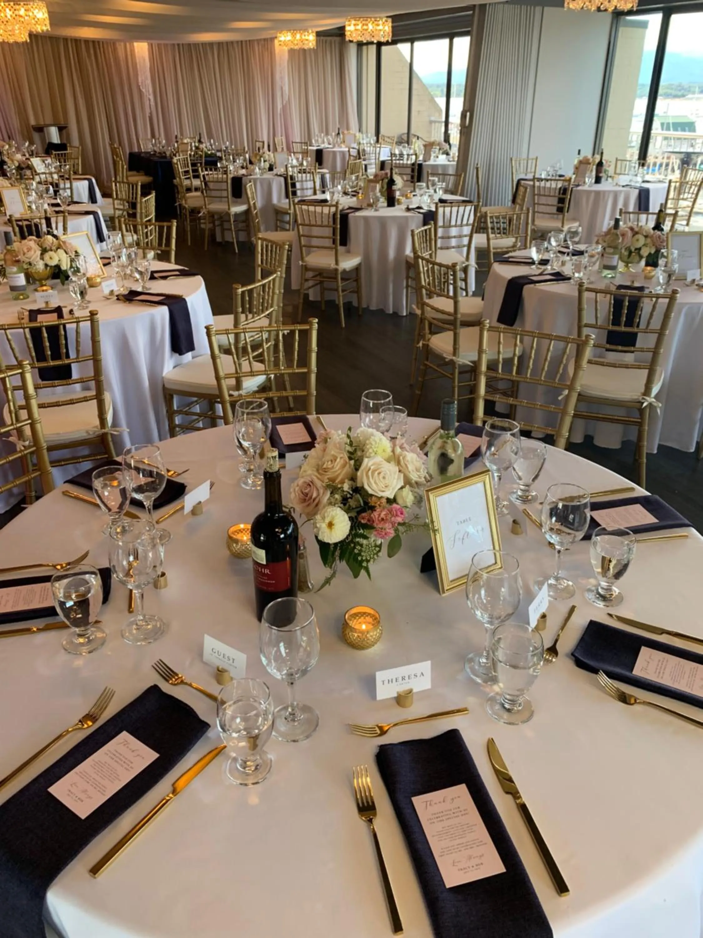 Banquet/Function facilities in Oceanfront Suites at Cowichan Bay