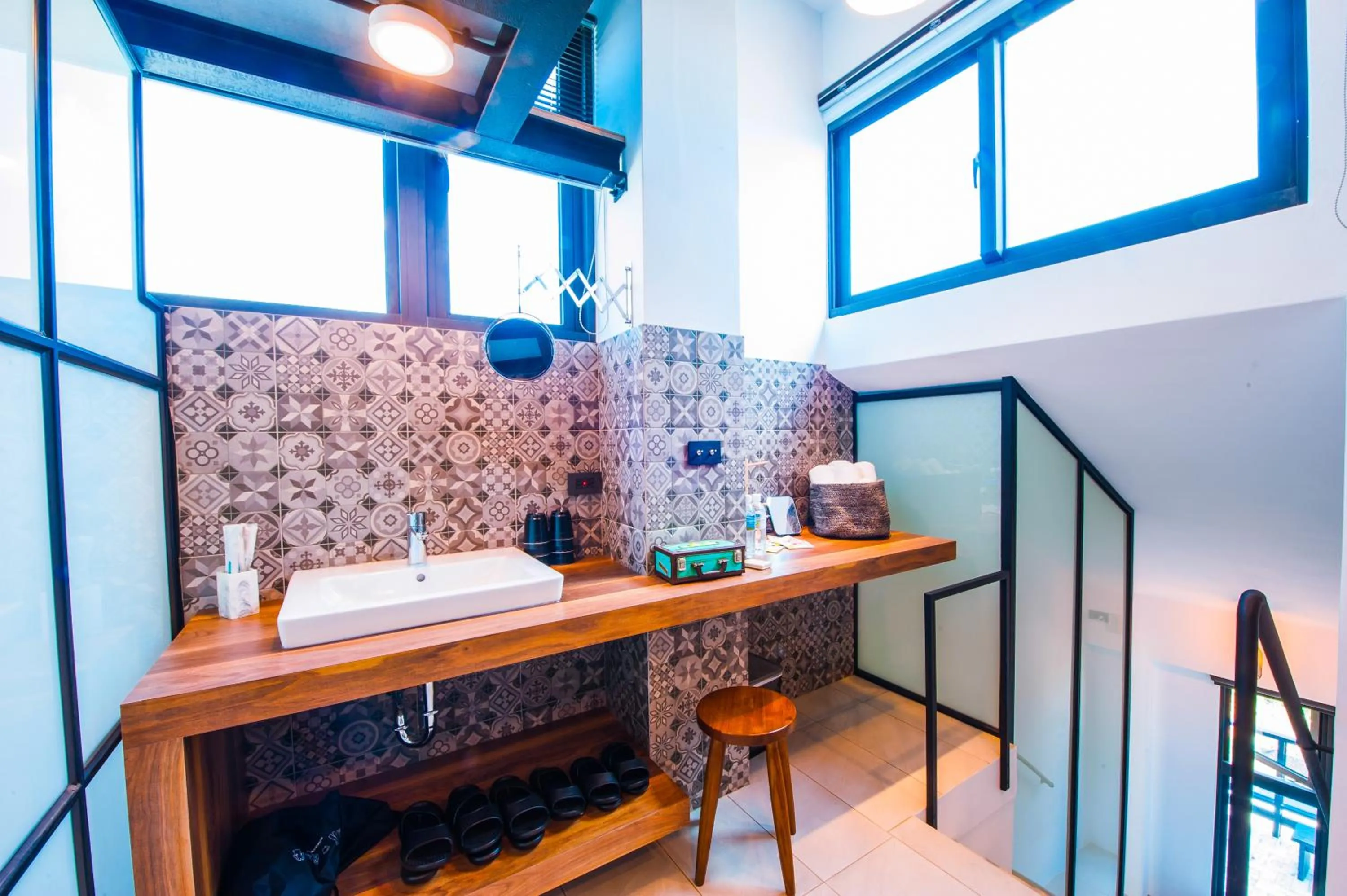 Bathroom in Pathway Inn