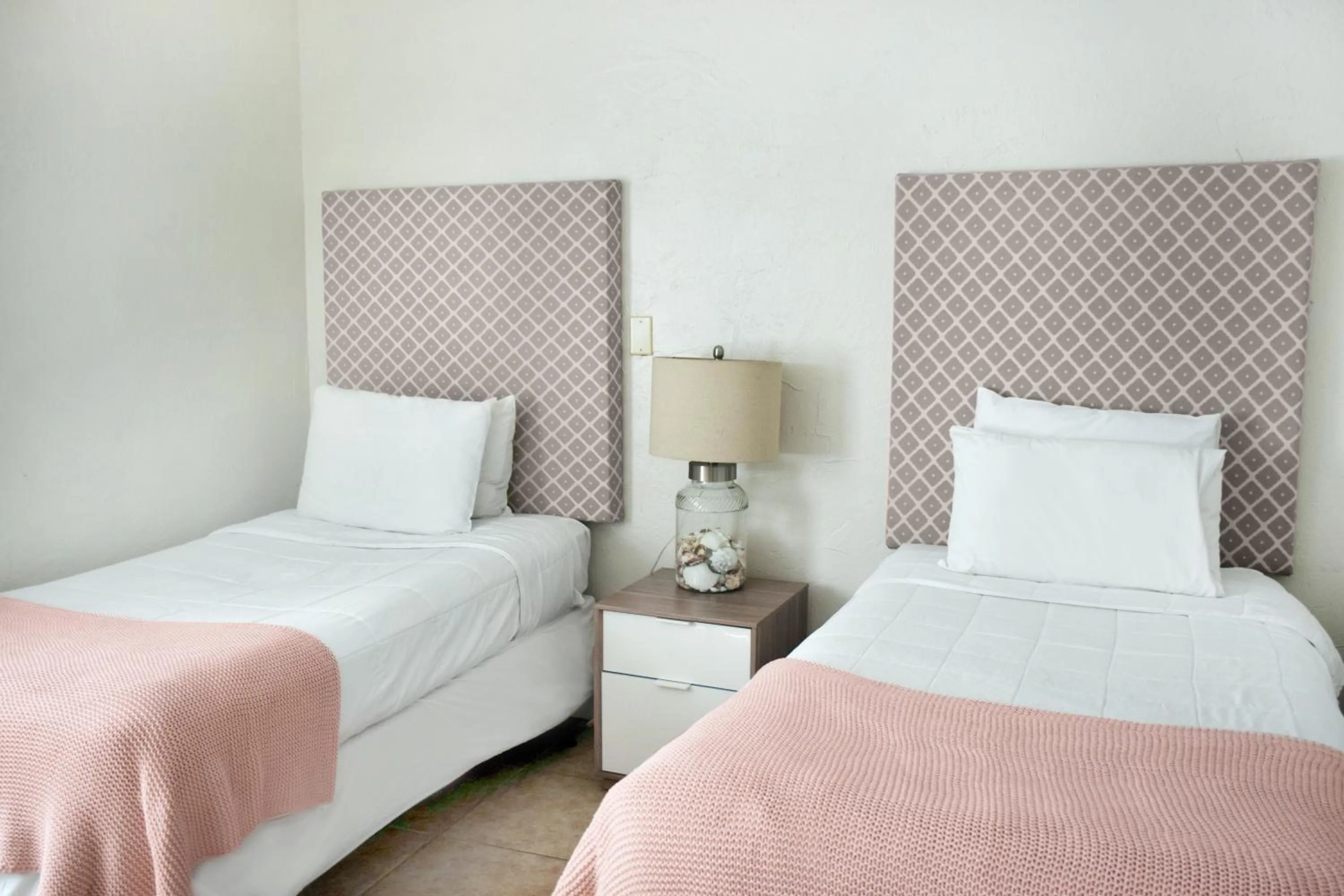 Bedroom, Bed in Coral Reef at Key Biscayne