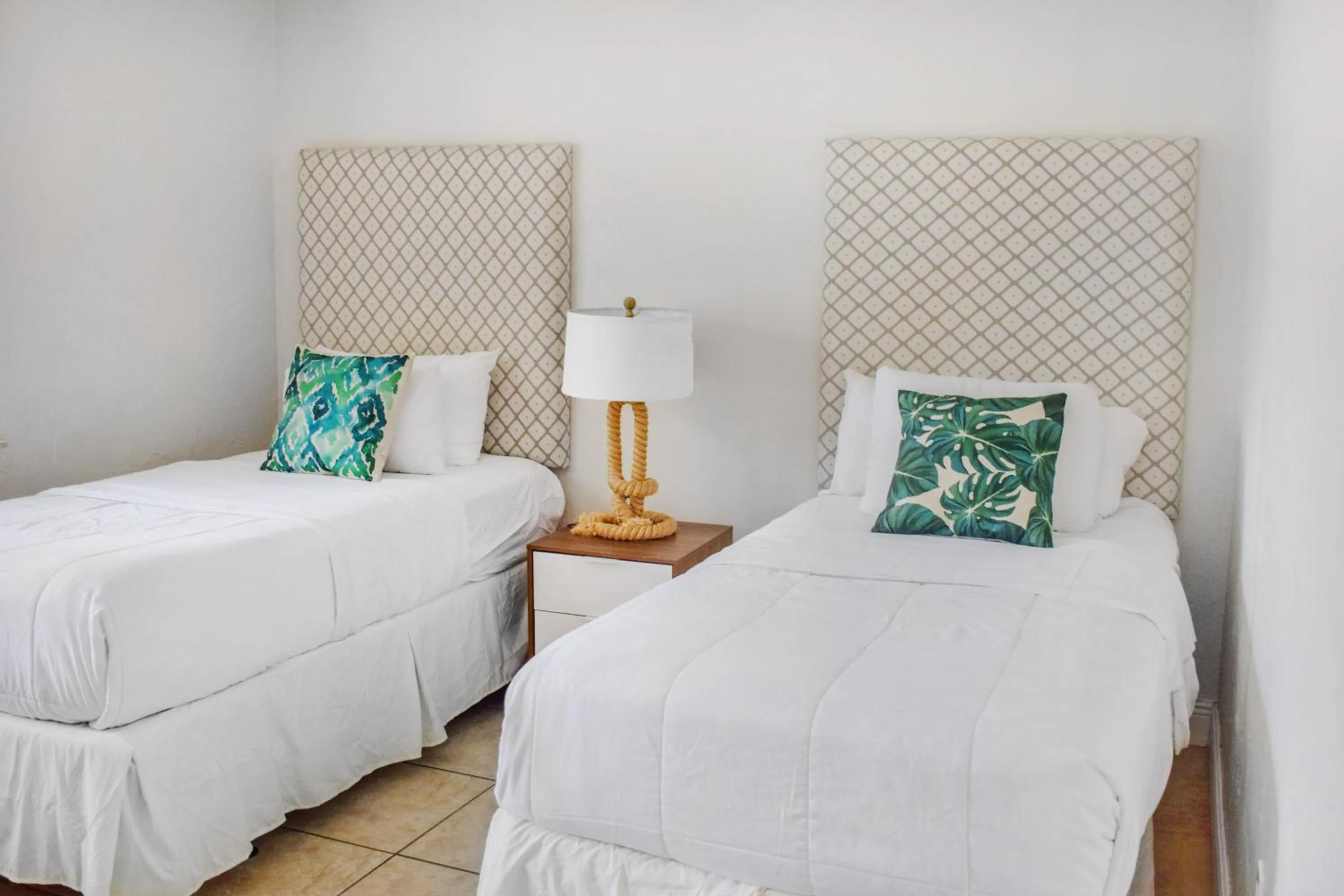 Bedroom, Bed in Coral Reef at Key Biscayne