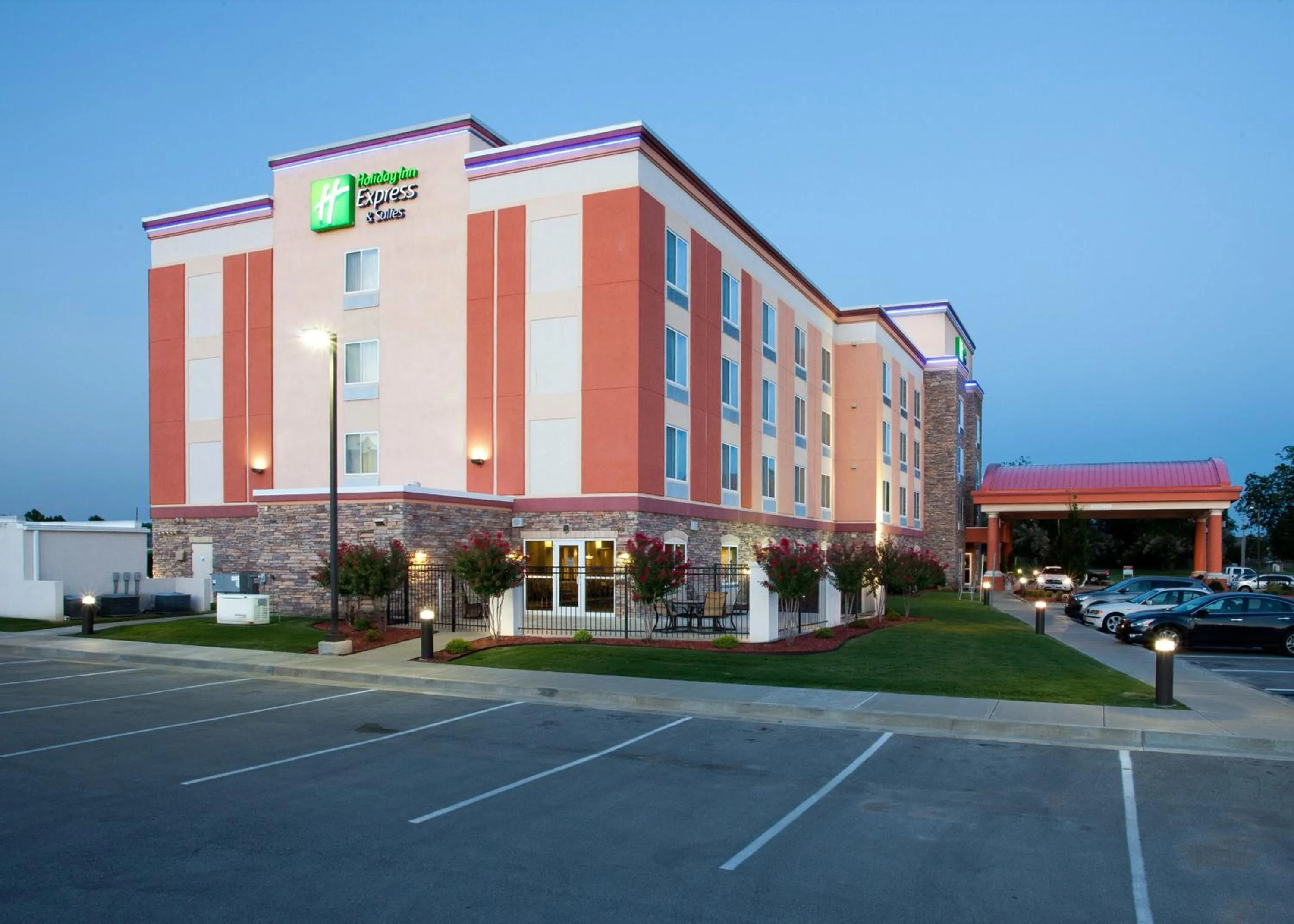Property building in Holiday Inn Express Tulsa South Bixby by IHG