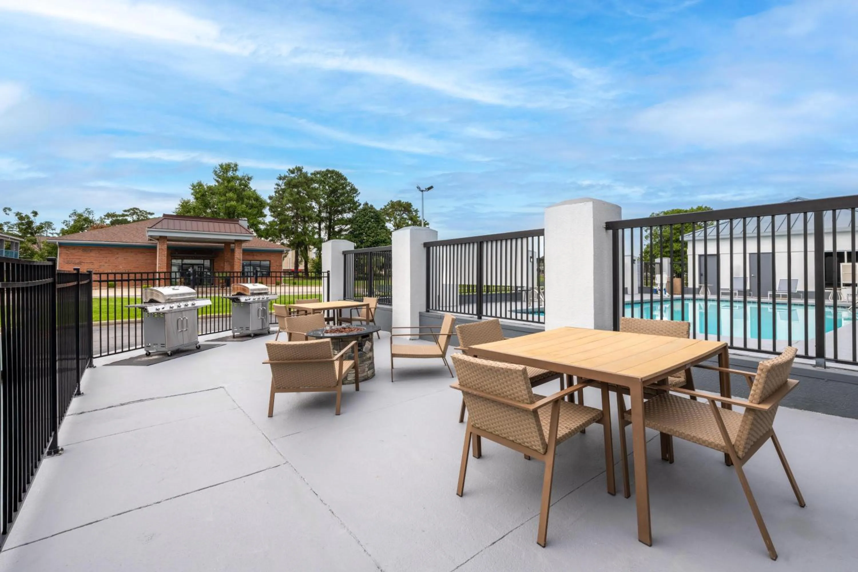 Patio in Spark By Hilton Florence North I-95, Sc