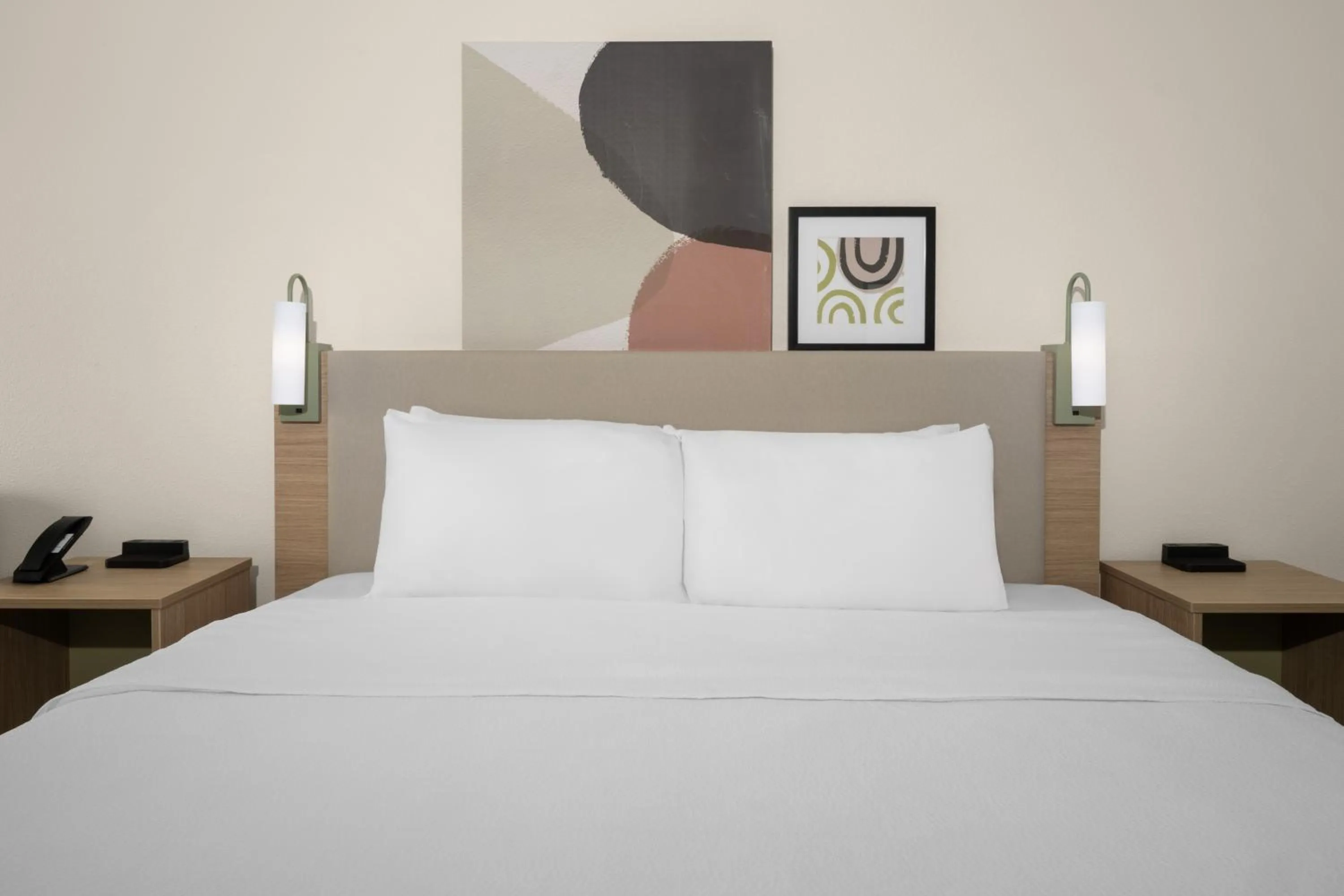 Bed in Spark By Hilton Florence North I-95, Sc