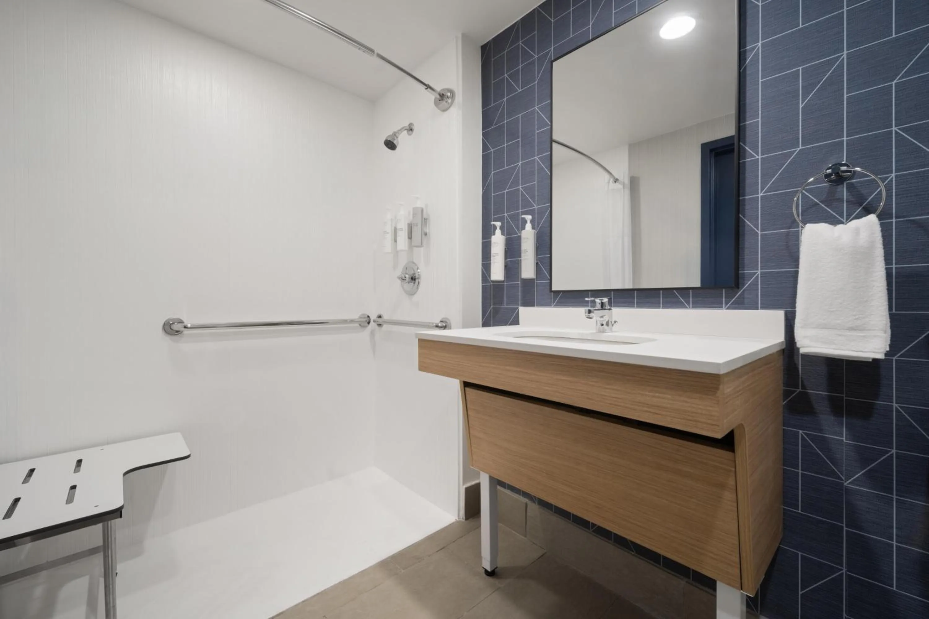 Bathroom in Spark By Hilton Florence North I-95, Sc