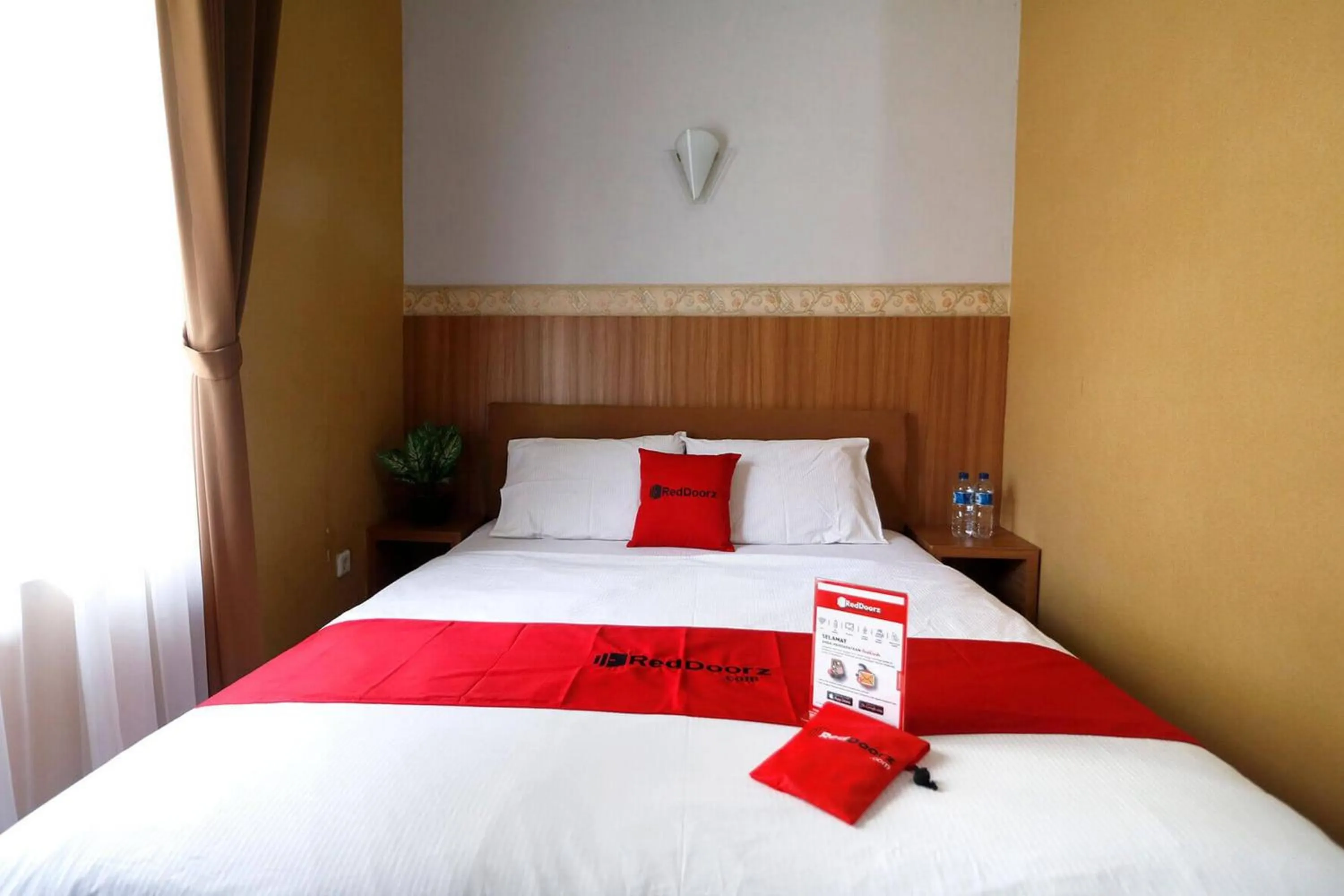 Bed in RedDoorz Plus near Undip Tembalang