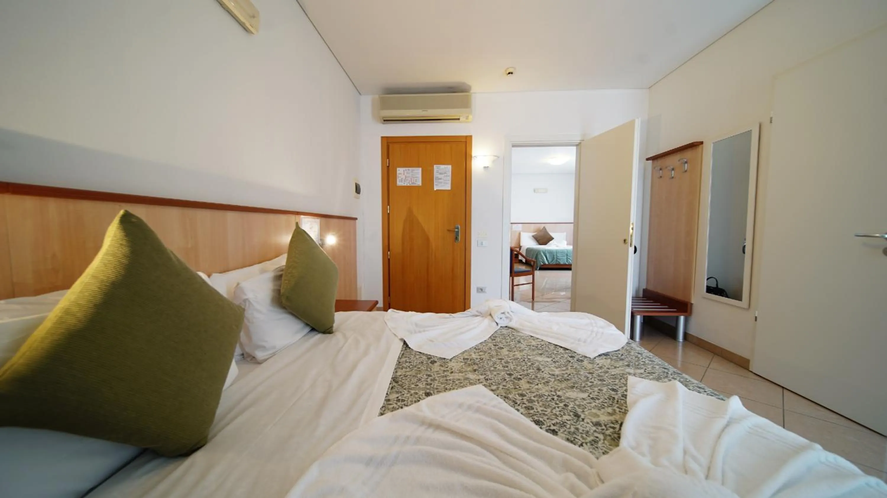 Bedroom, Bed in Hotel Nuovo Sole HNS