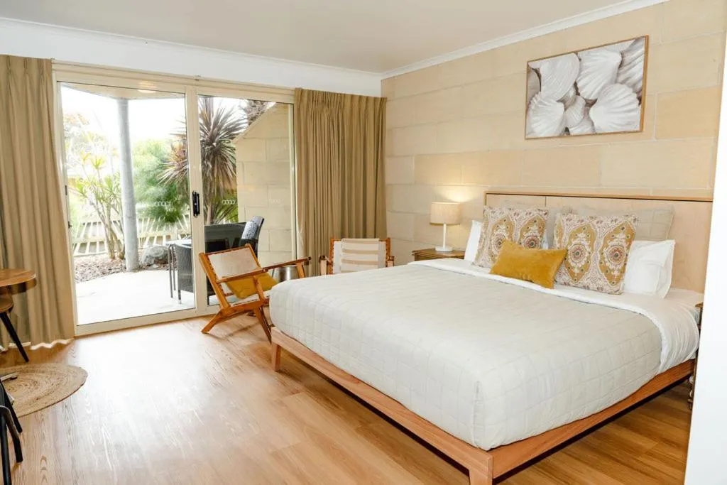 Bed in Portside Motel