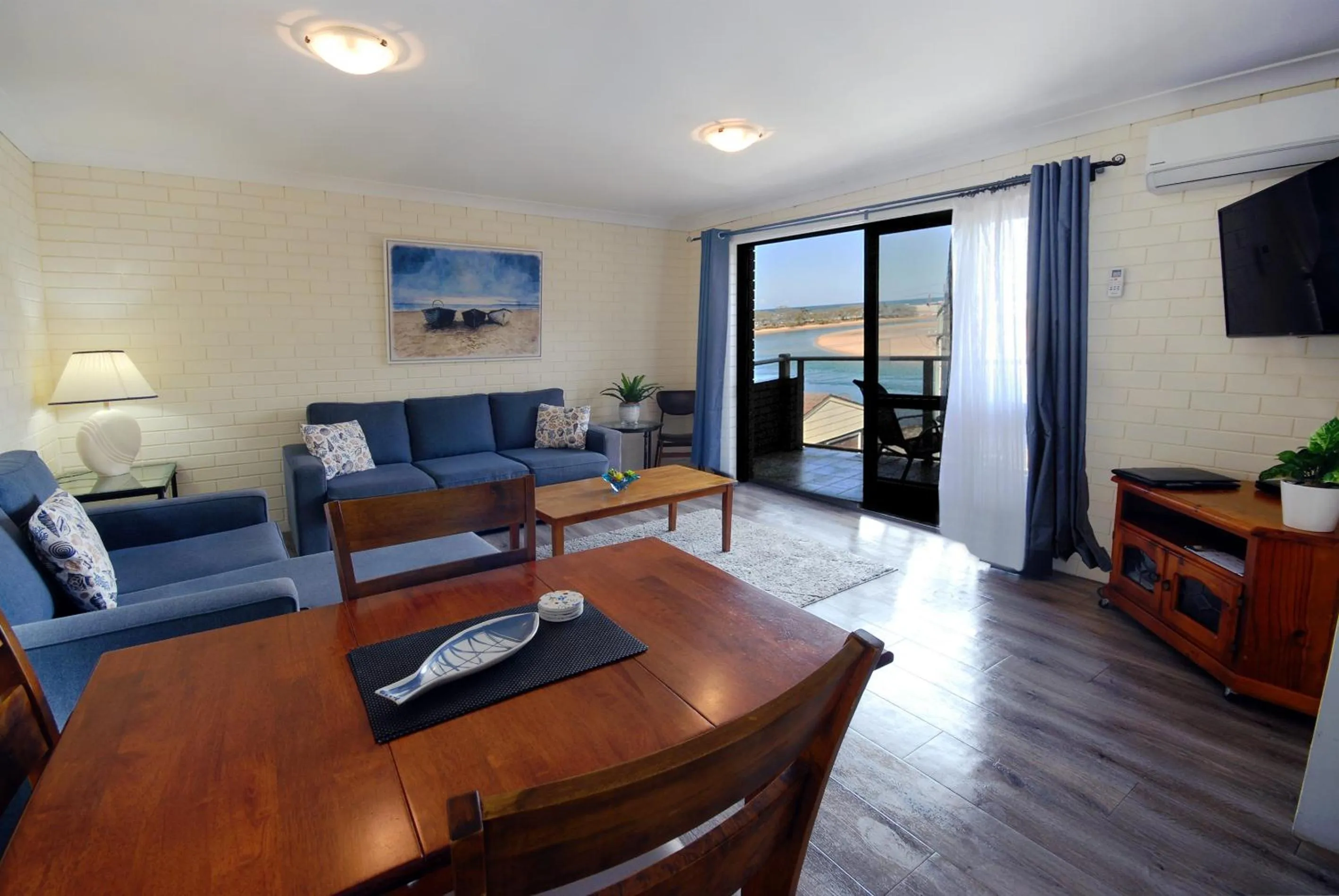 Marcel Towers Holiday Apartments