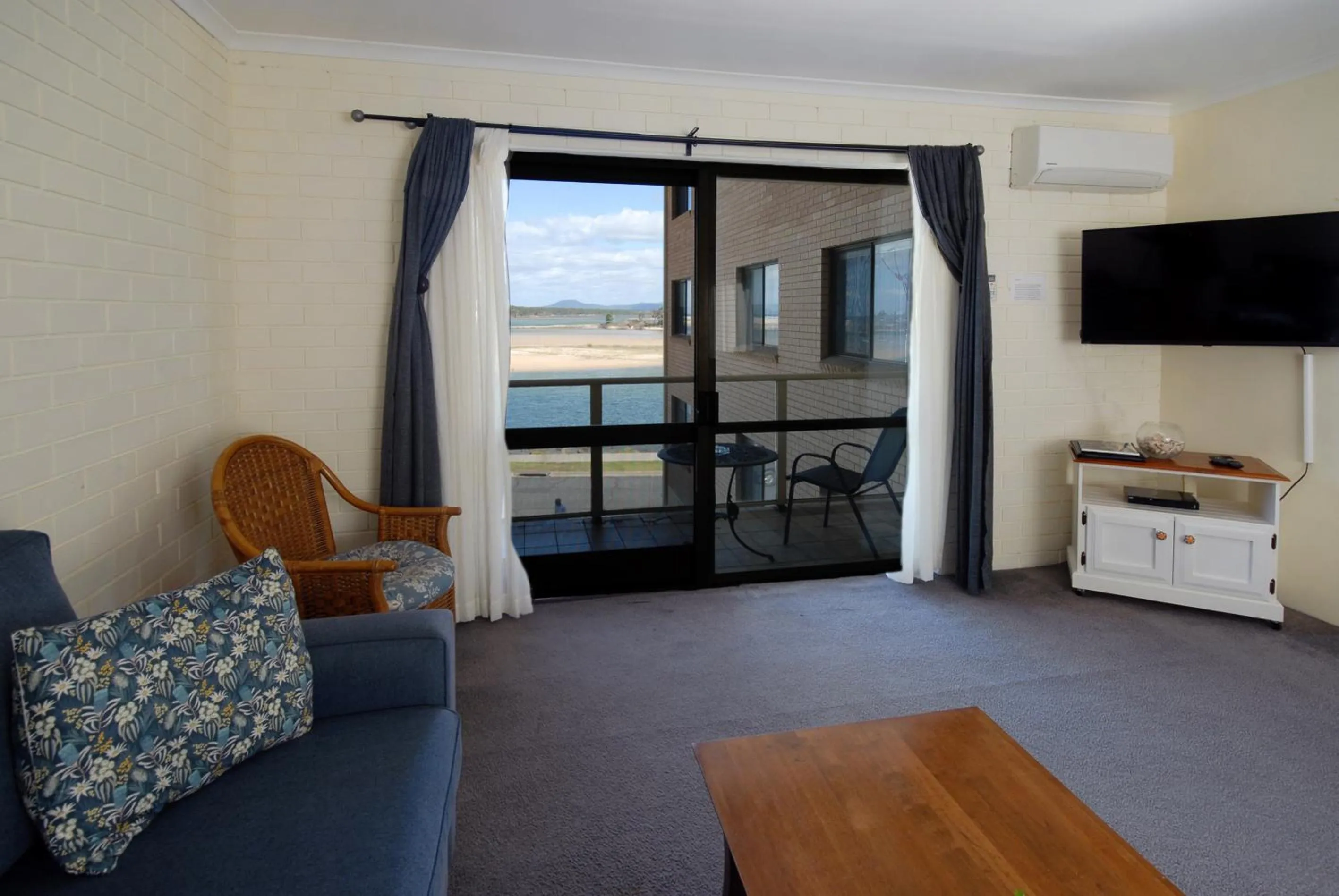 Marcel Towers Holiday Apartments