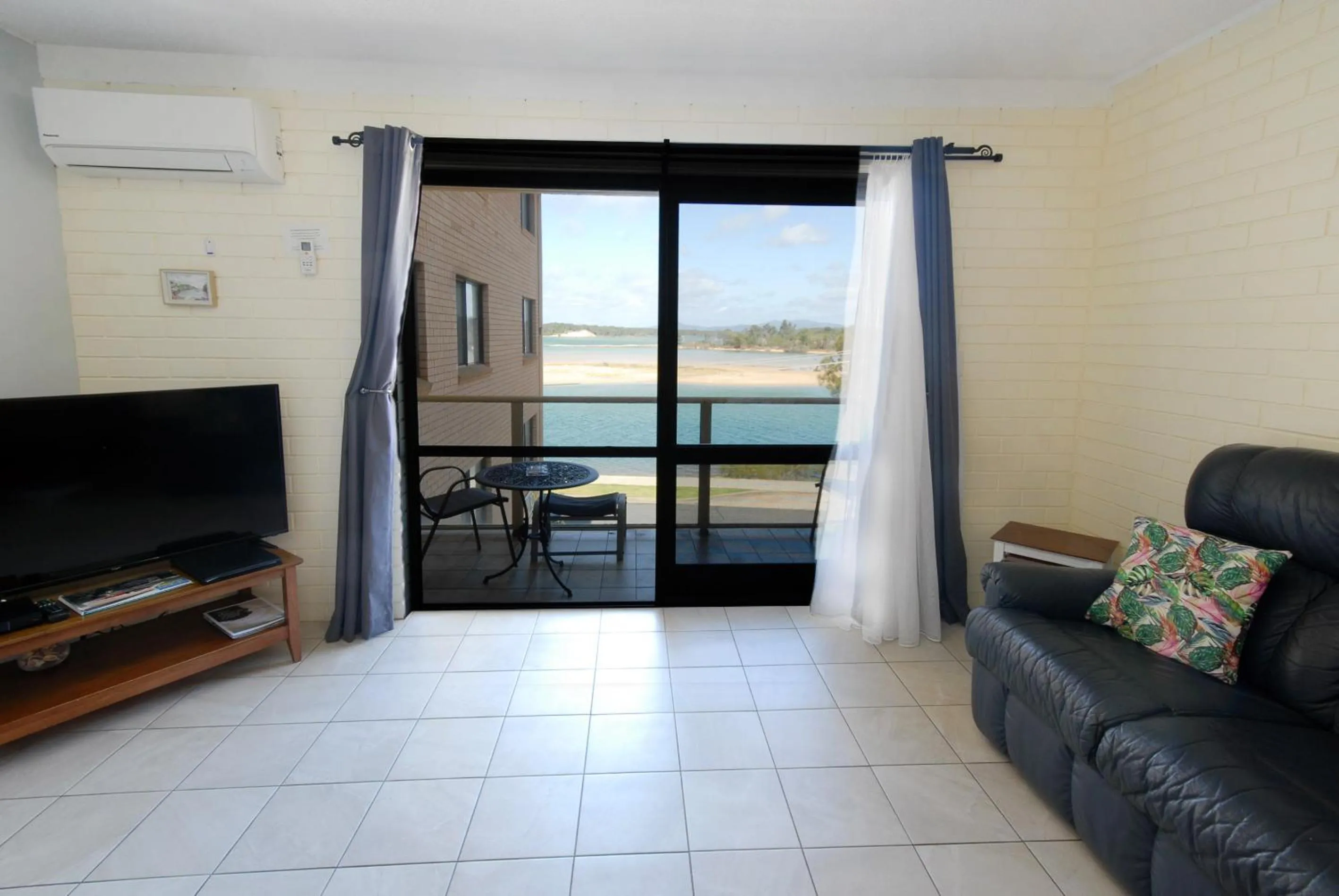 Marcel Towers Holiday Apartments