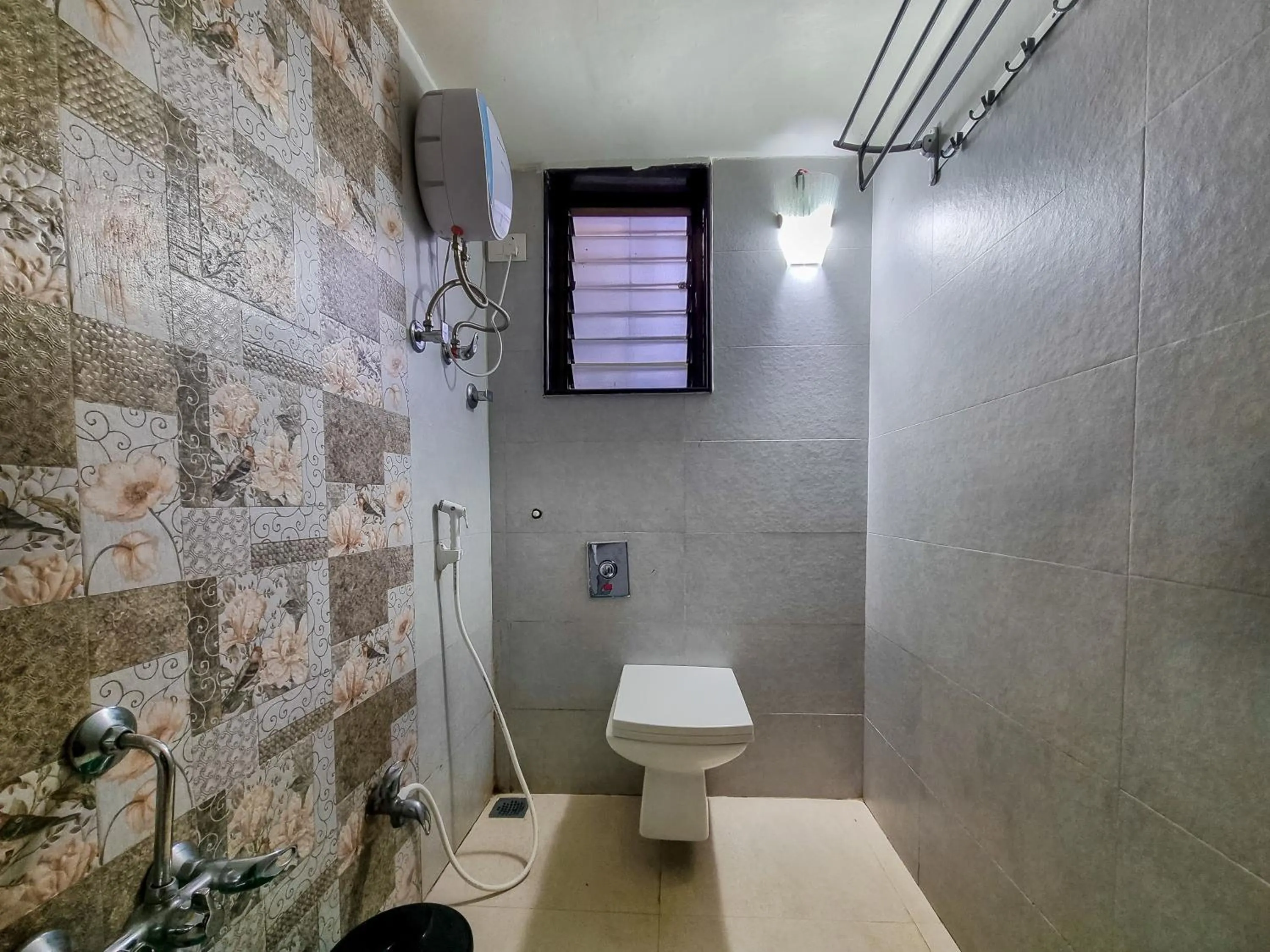 Shower in Natures Dreamland Holiday Homes, Igatpuri