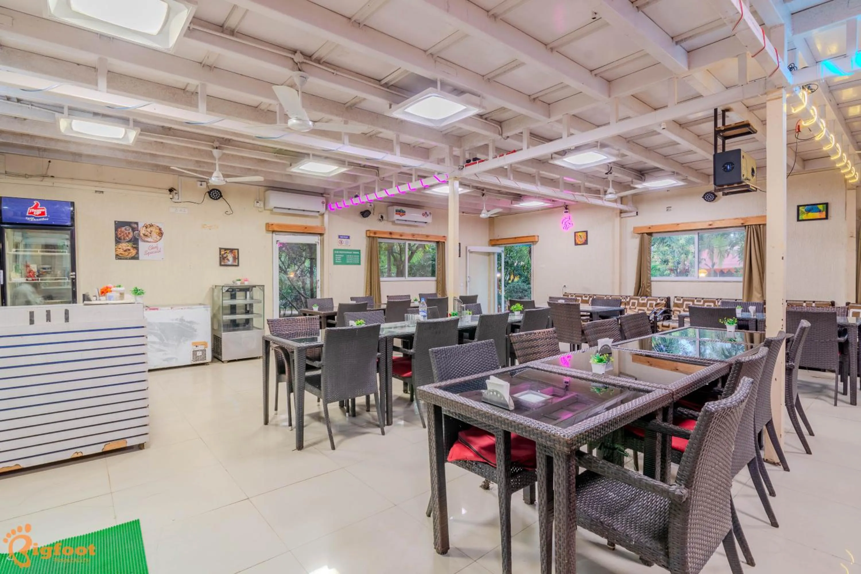 Restaurant/places to eat in Natures Dreamland Holiday Homes, Igatpuri