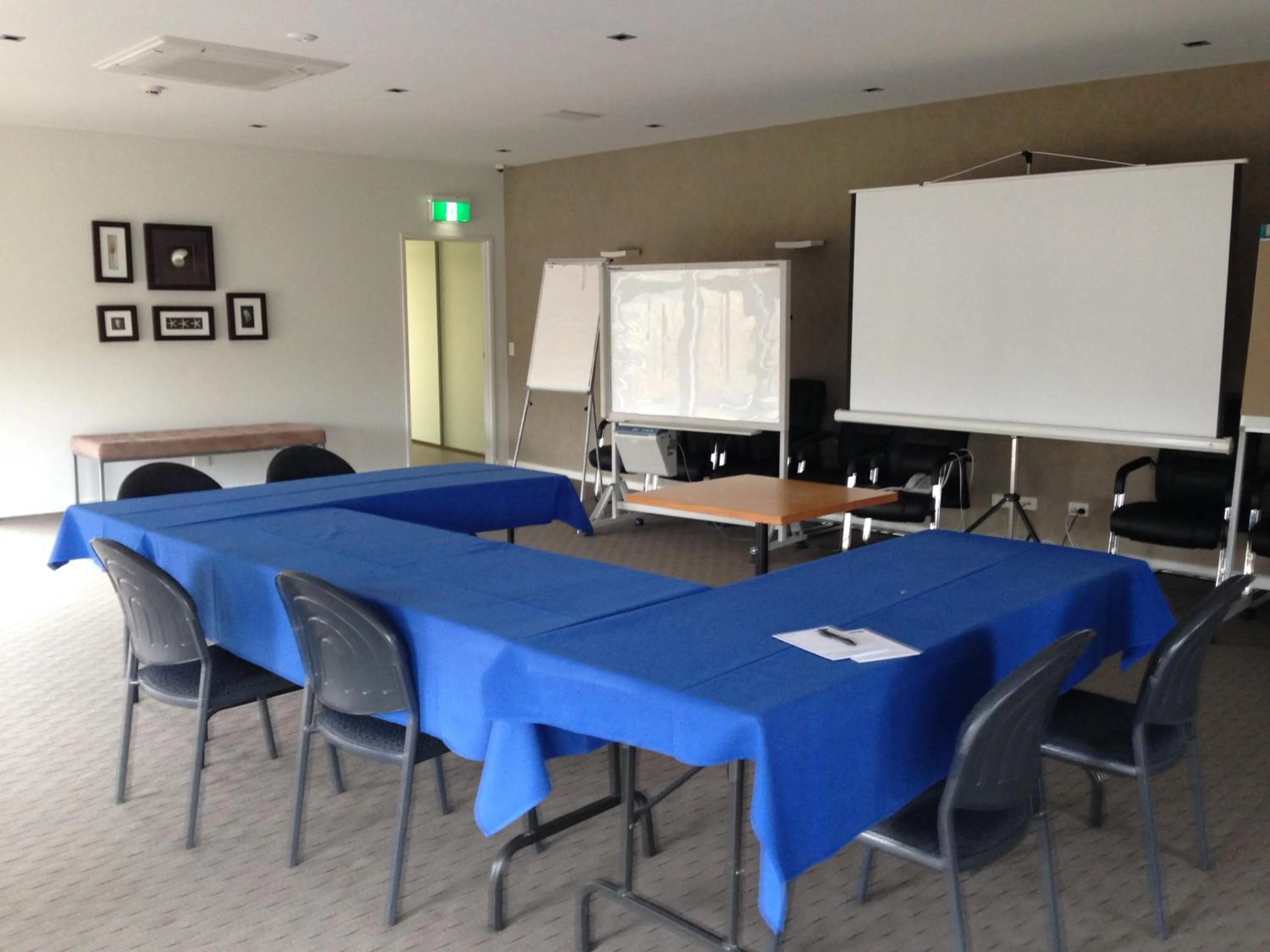 Business facilities in Rye Hotel - One Four Nelson