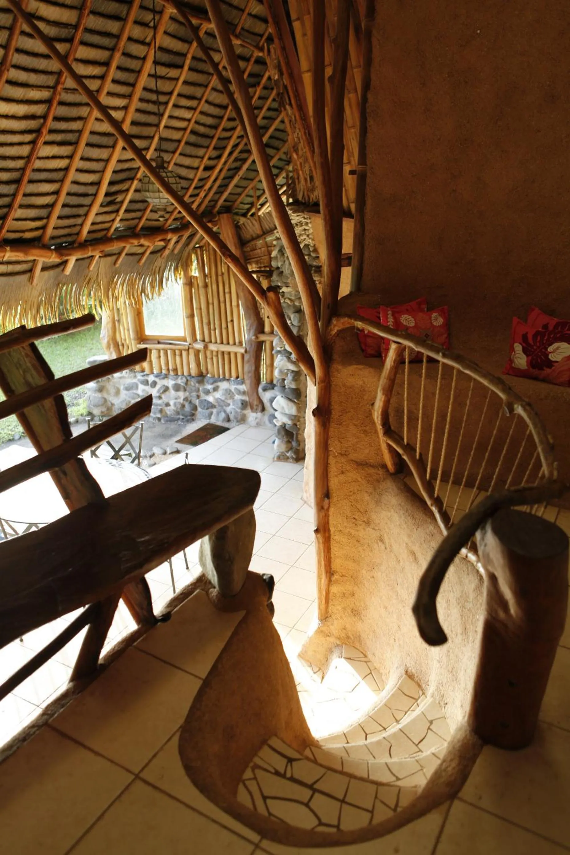 Dining area in Vanira Lodge