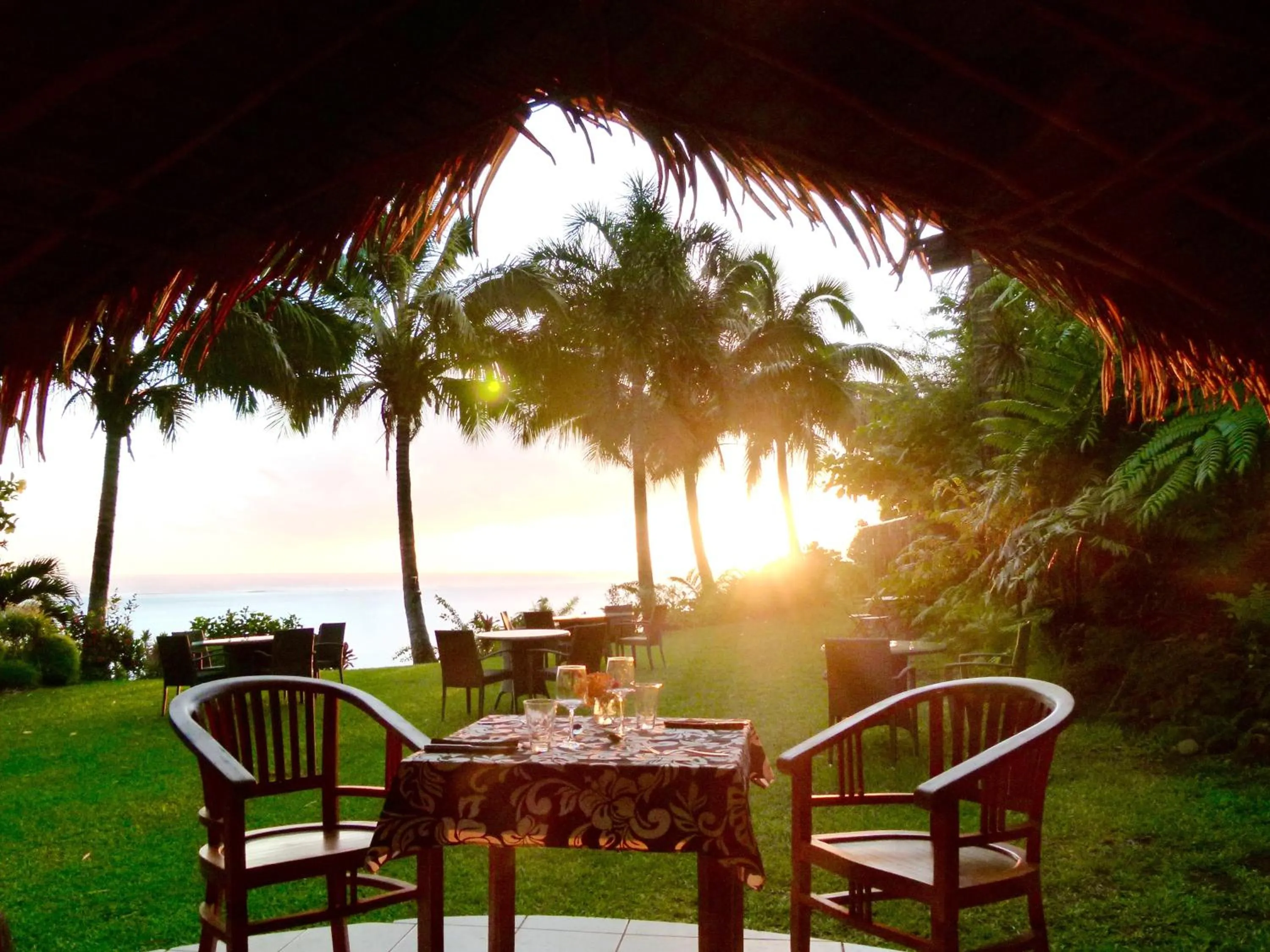 Restaurant/places to eat in Vanira Lodge