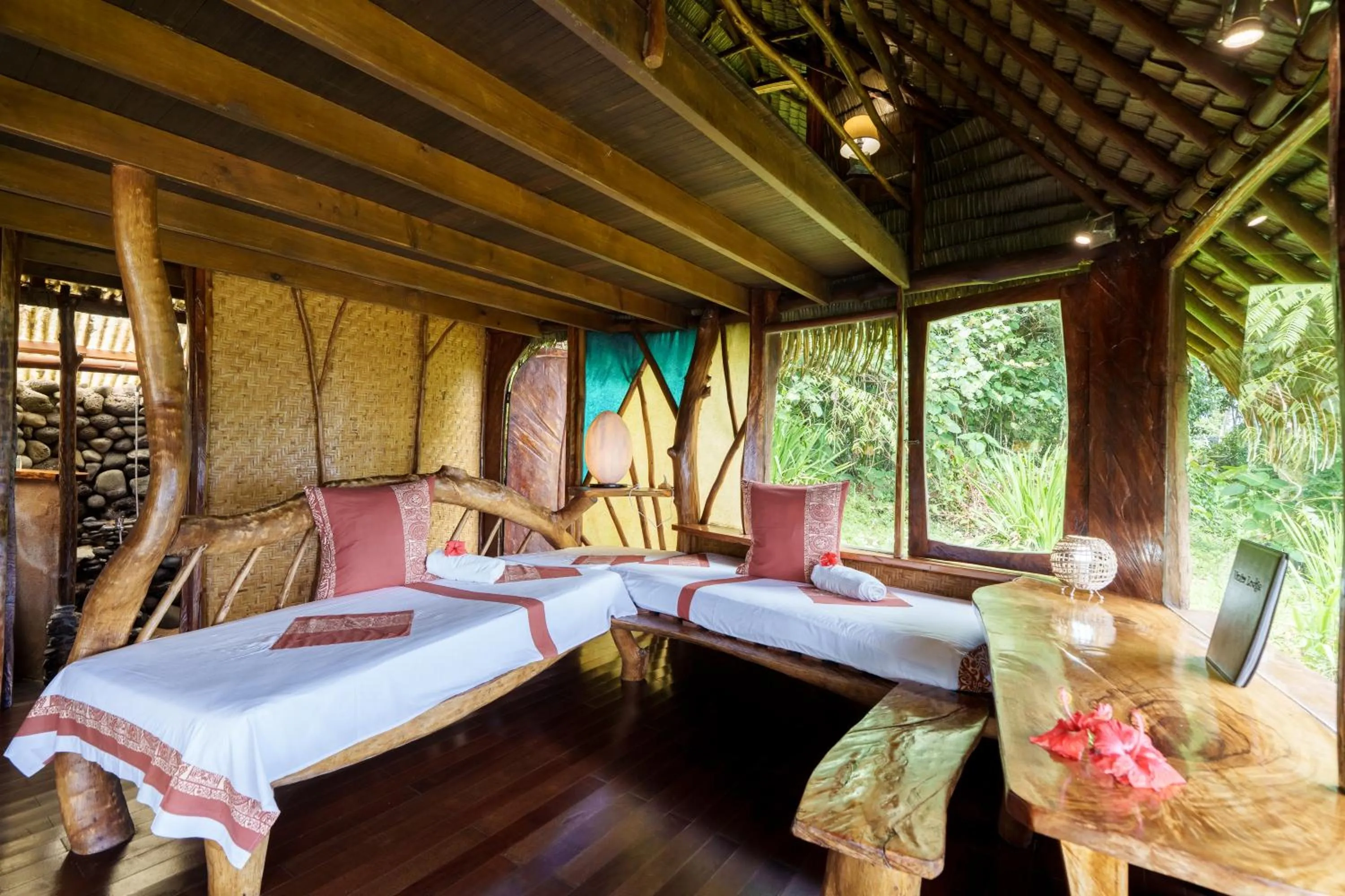 Bed in Vanira Lodge