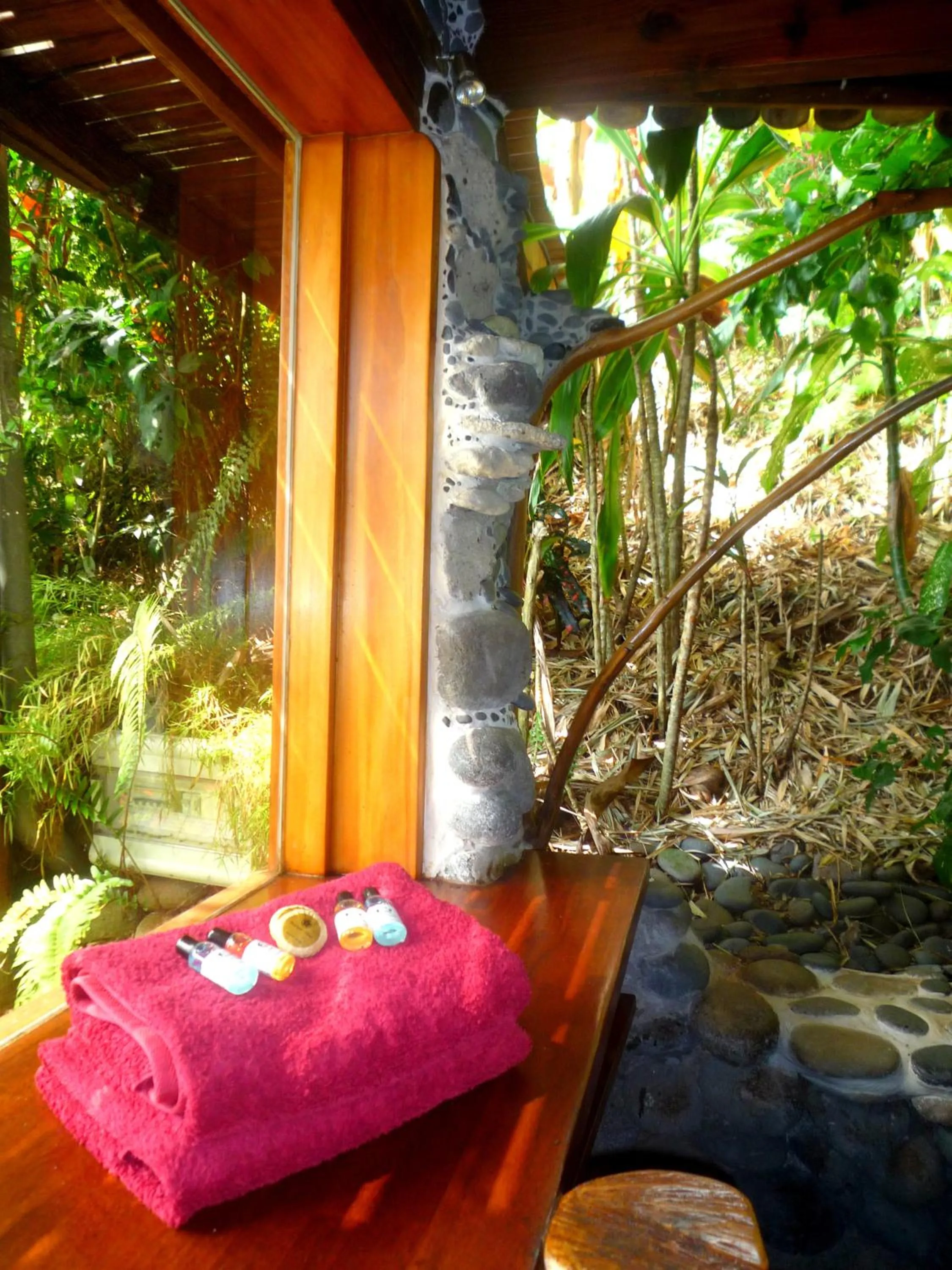 Shower in Vanira Lodge