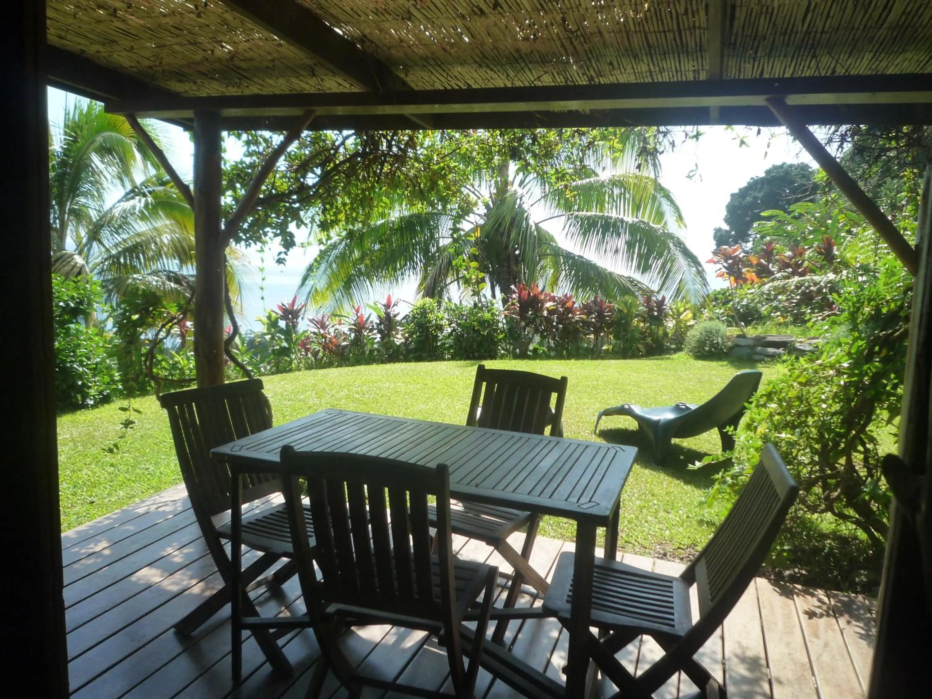 Patio in Vanira Lodge