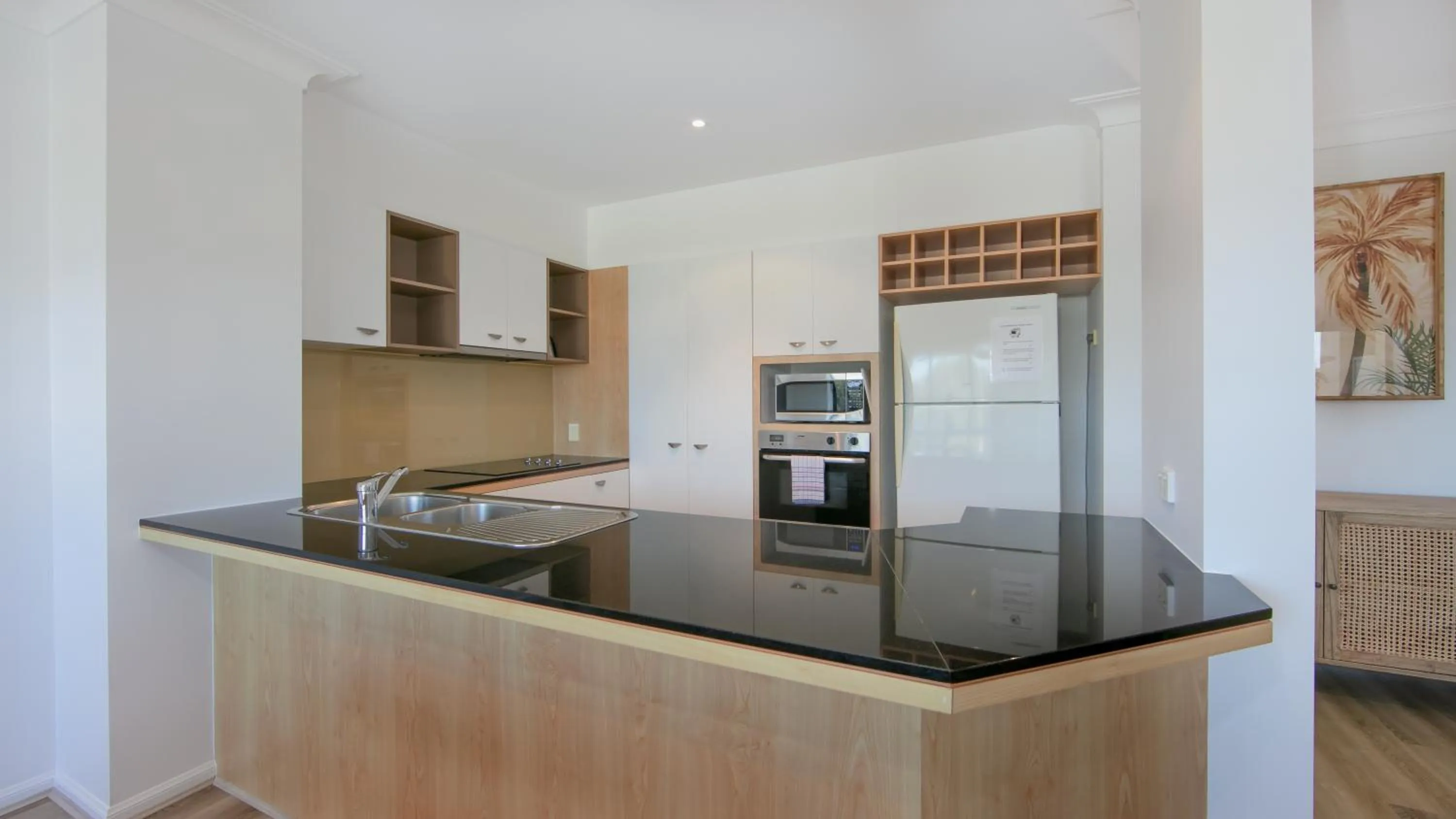 Kitchen or kitchenette in The Sands Resort at Yamba
