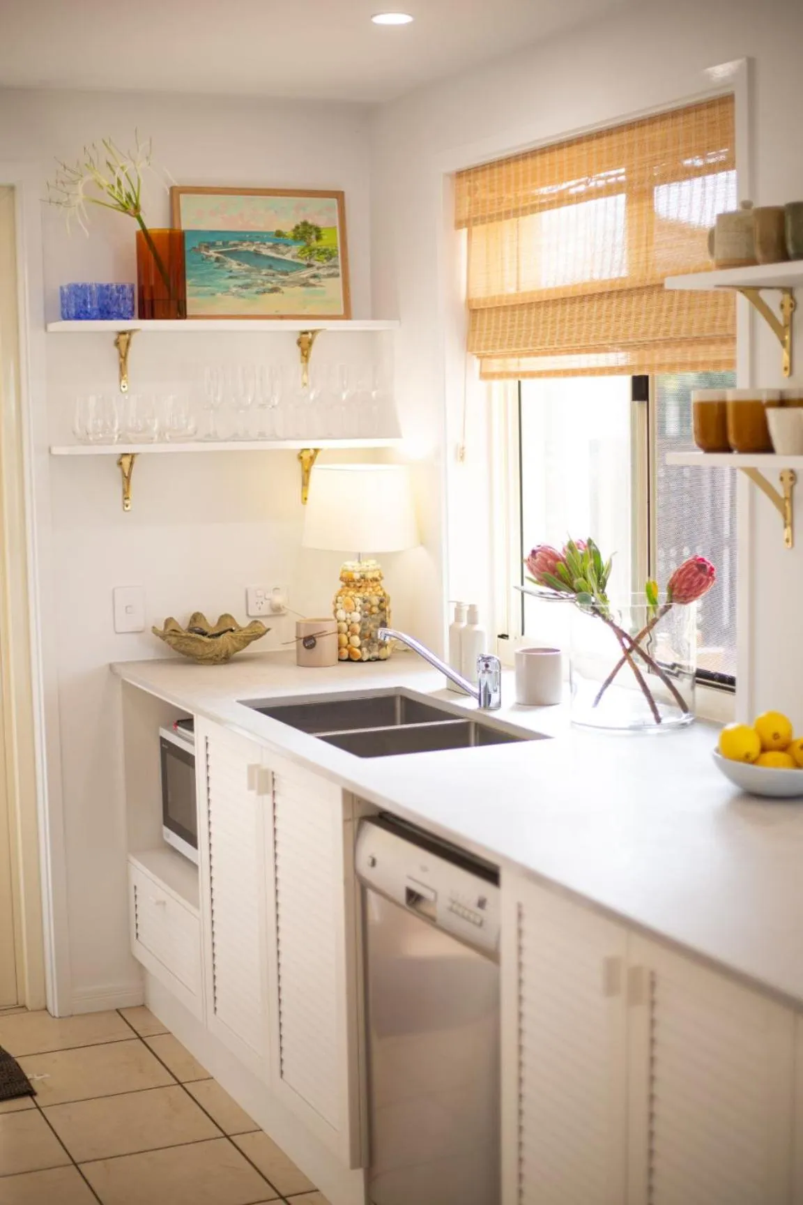 Kitchen or kitchenette in The Sands Resort at Yamba