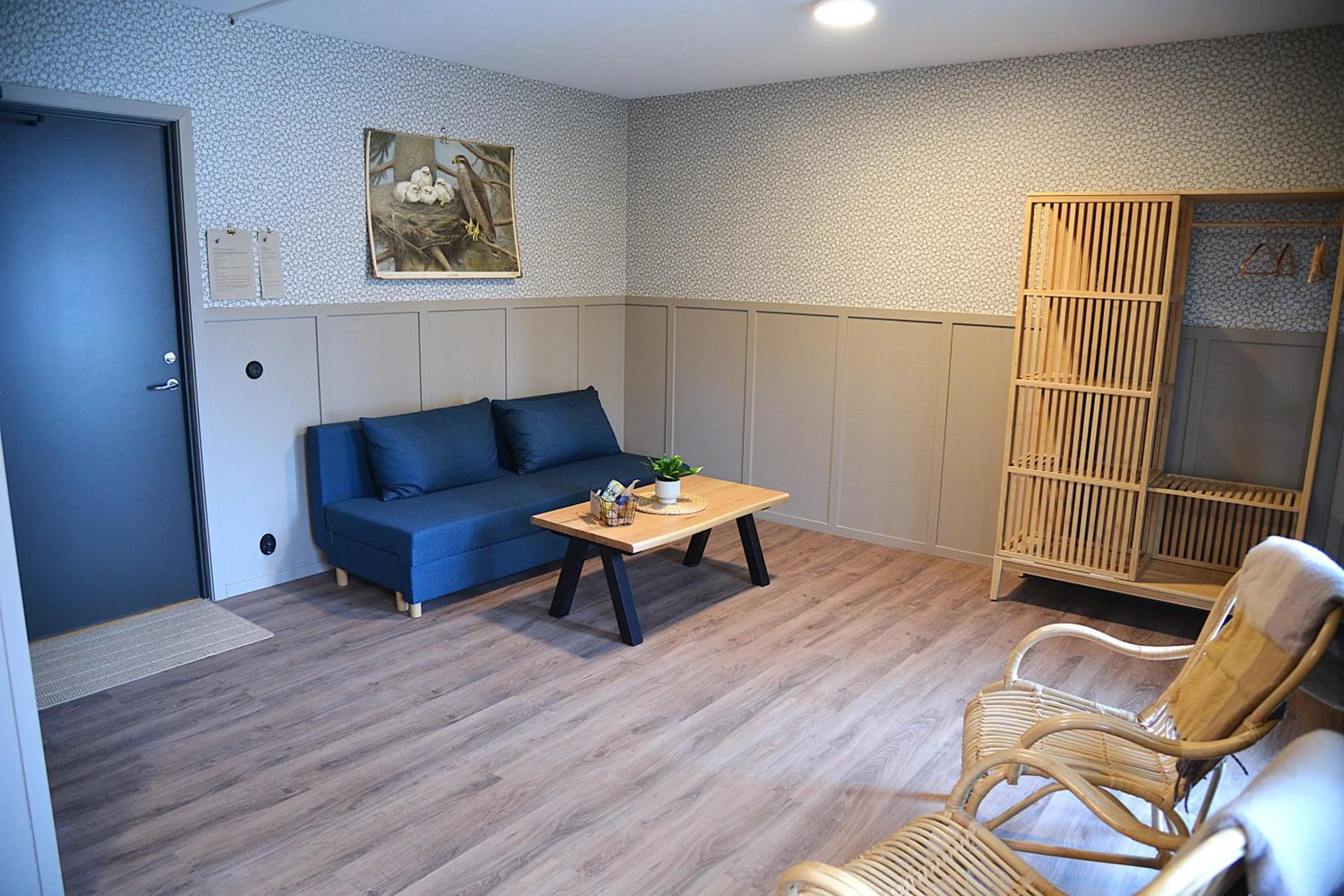 Seating area in Stiftsgården Tallnäs